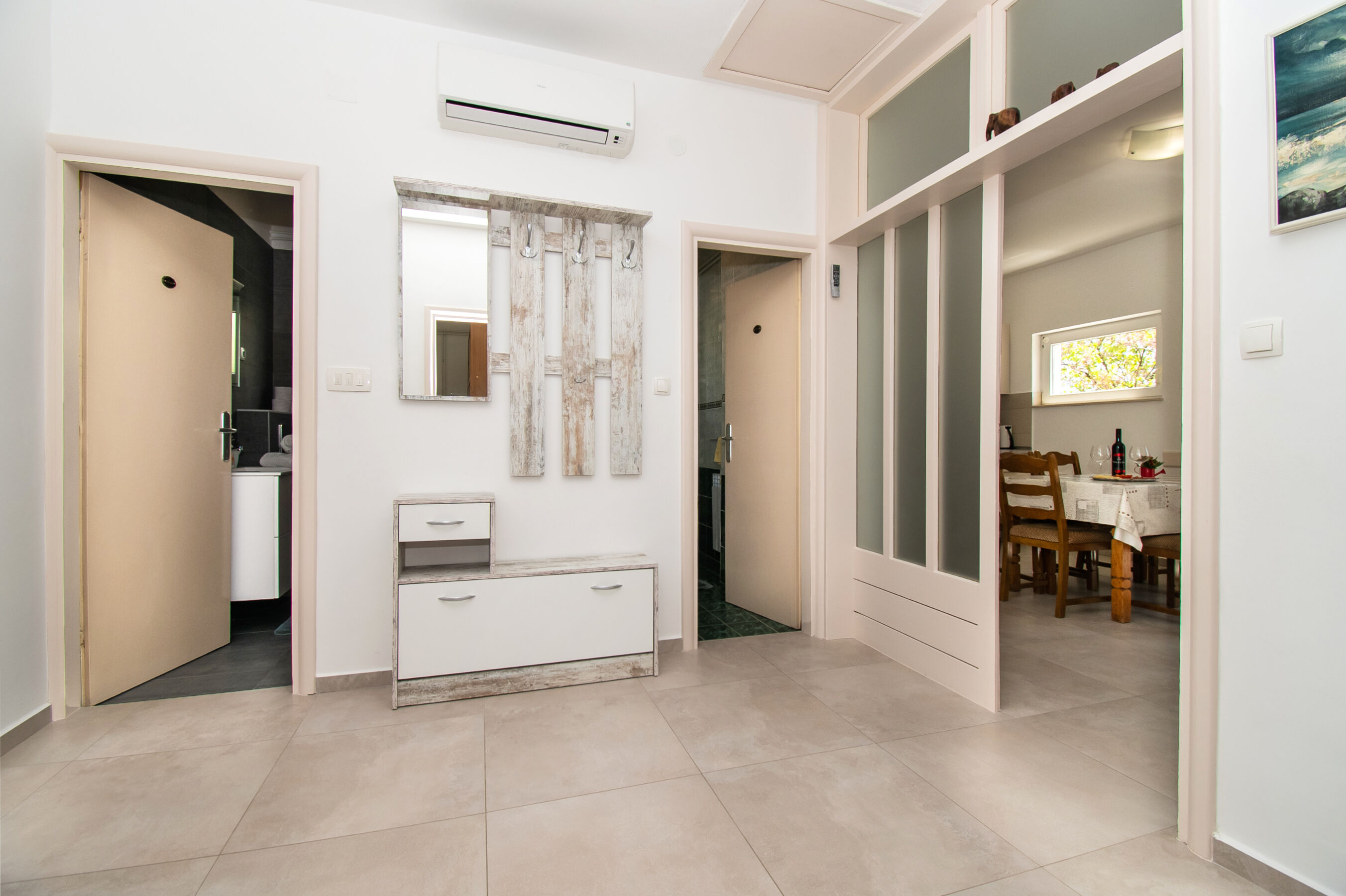 Apartments Rosanda 11371-A1