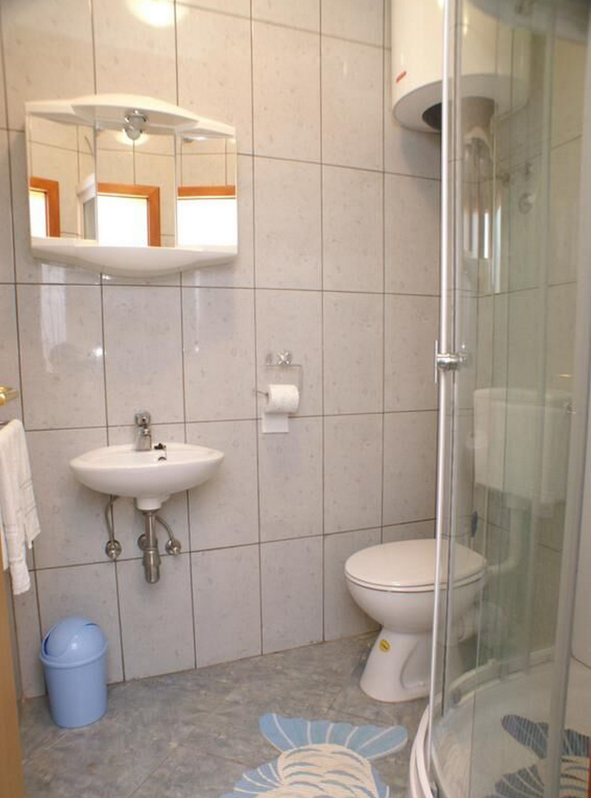 Apartments Ljiljana 70141-A1