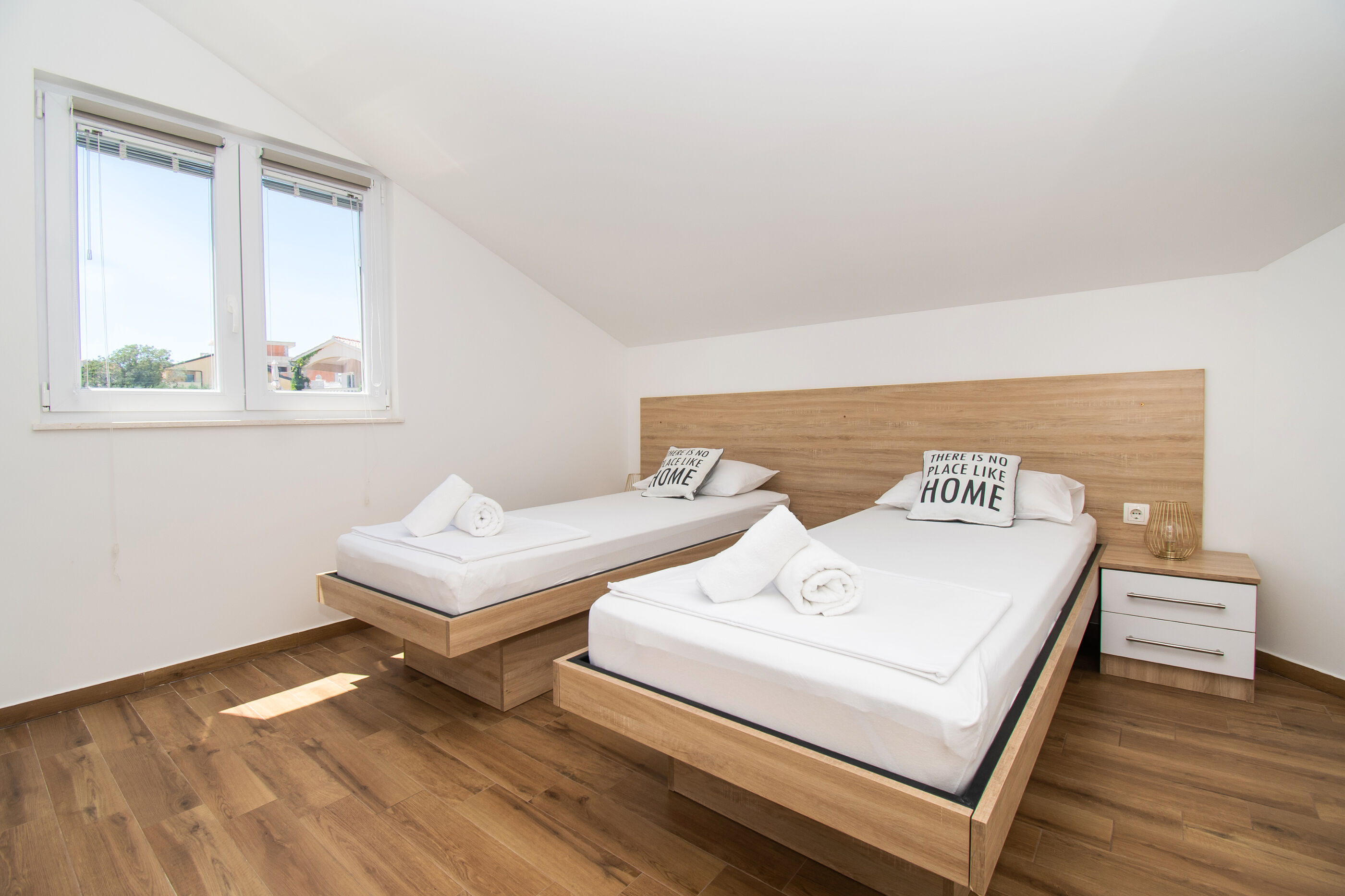 Apartments Luka i Toni 82281-A2