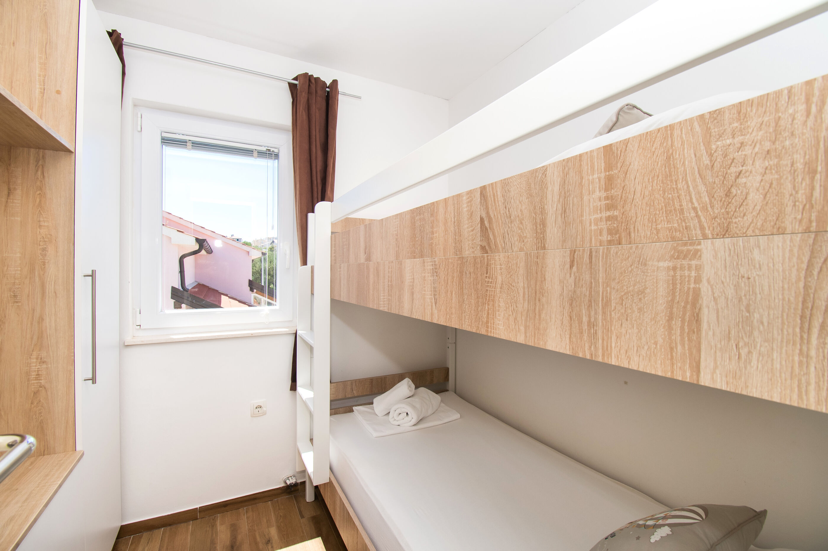 Apartments Luka i Toni 82281-A2