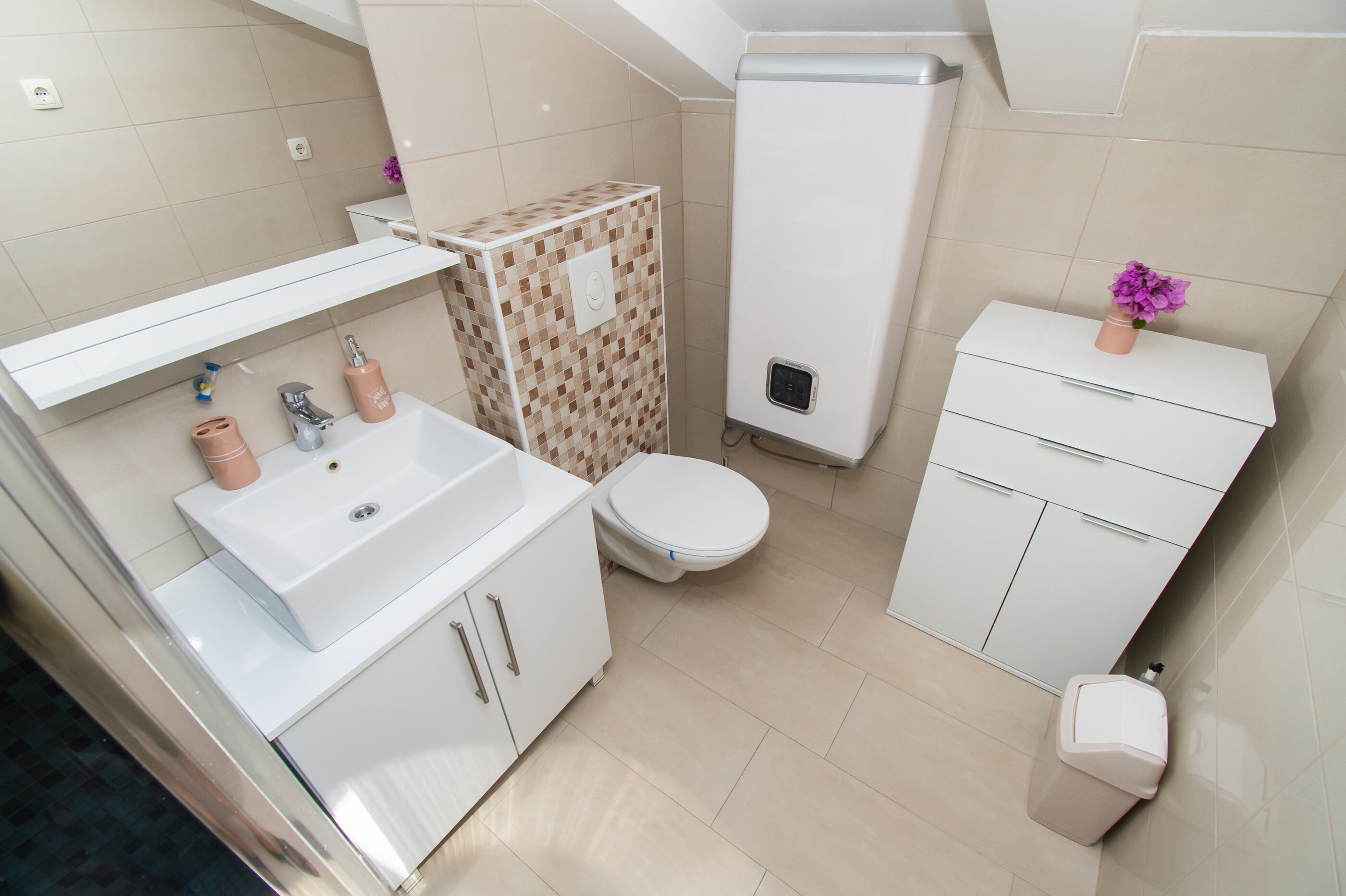 Apartments Luka i Toni 82281-A2