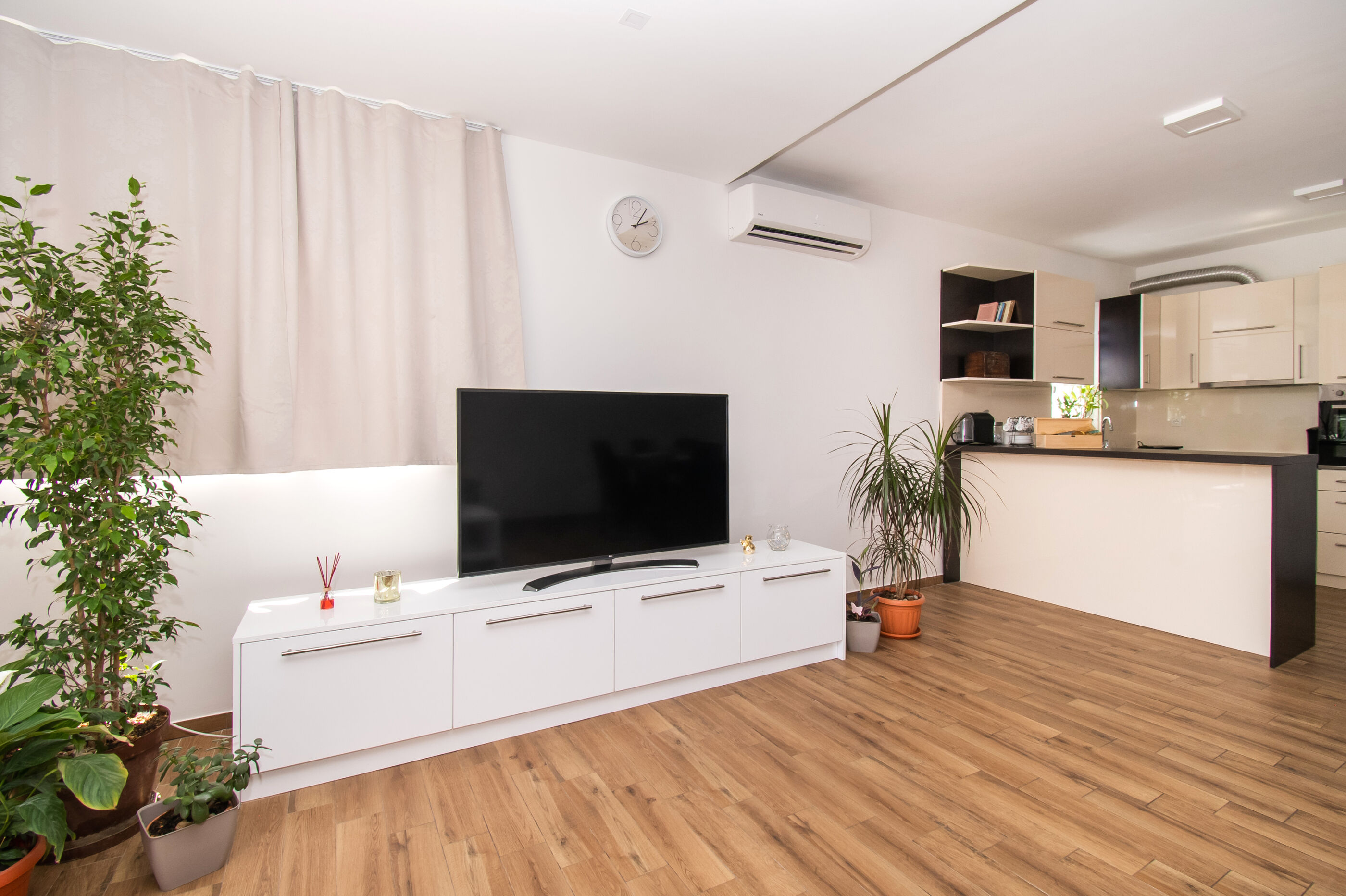 Apartments Luka i Toni 82281-A2