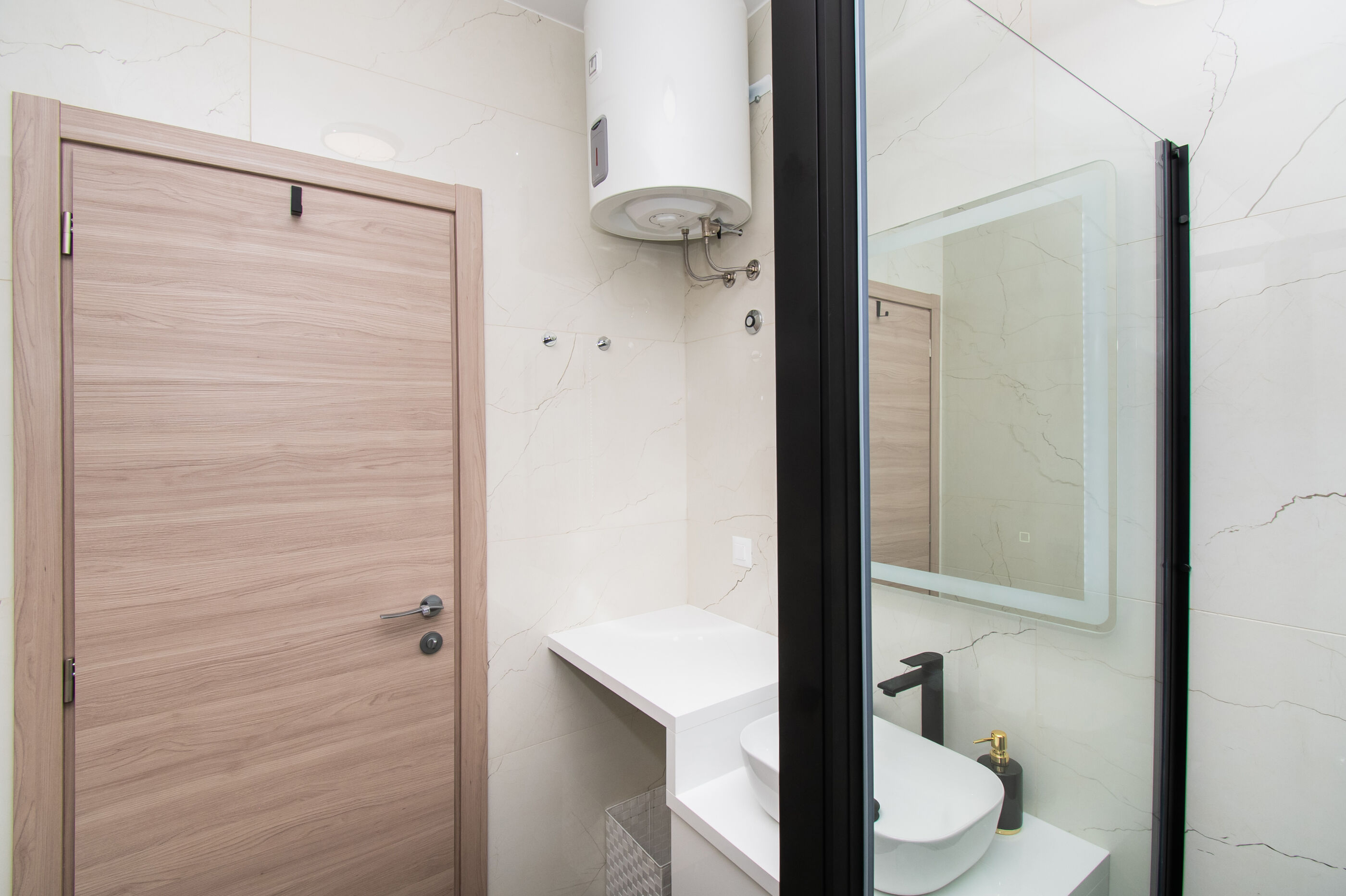 Apartments Luxury Golden Suites 89151-A6