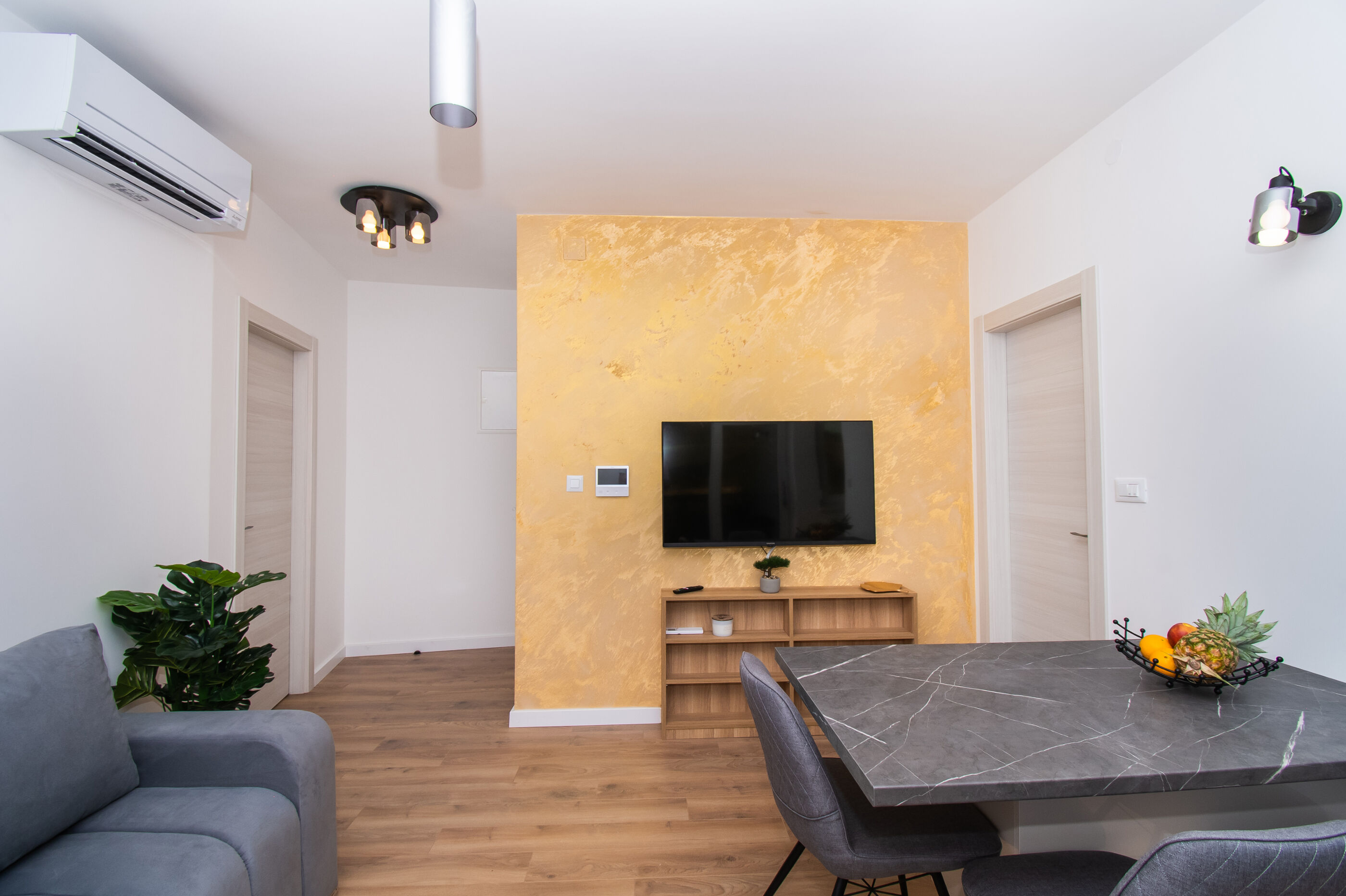Apartments Luxury Golden Suites 89151-A3