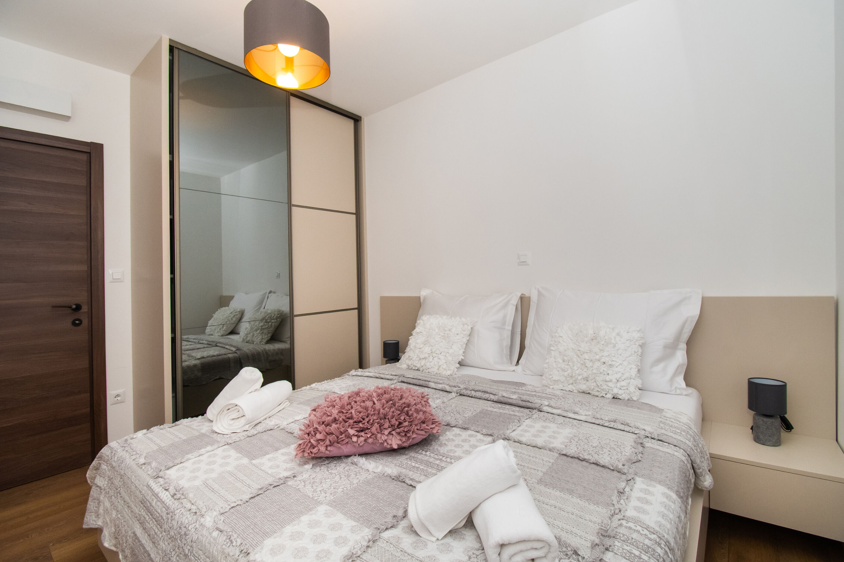 Apartments Luxury Golden Suites 89151-A1