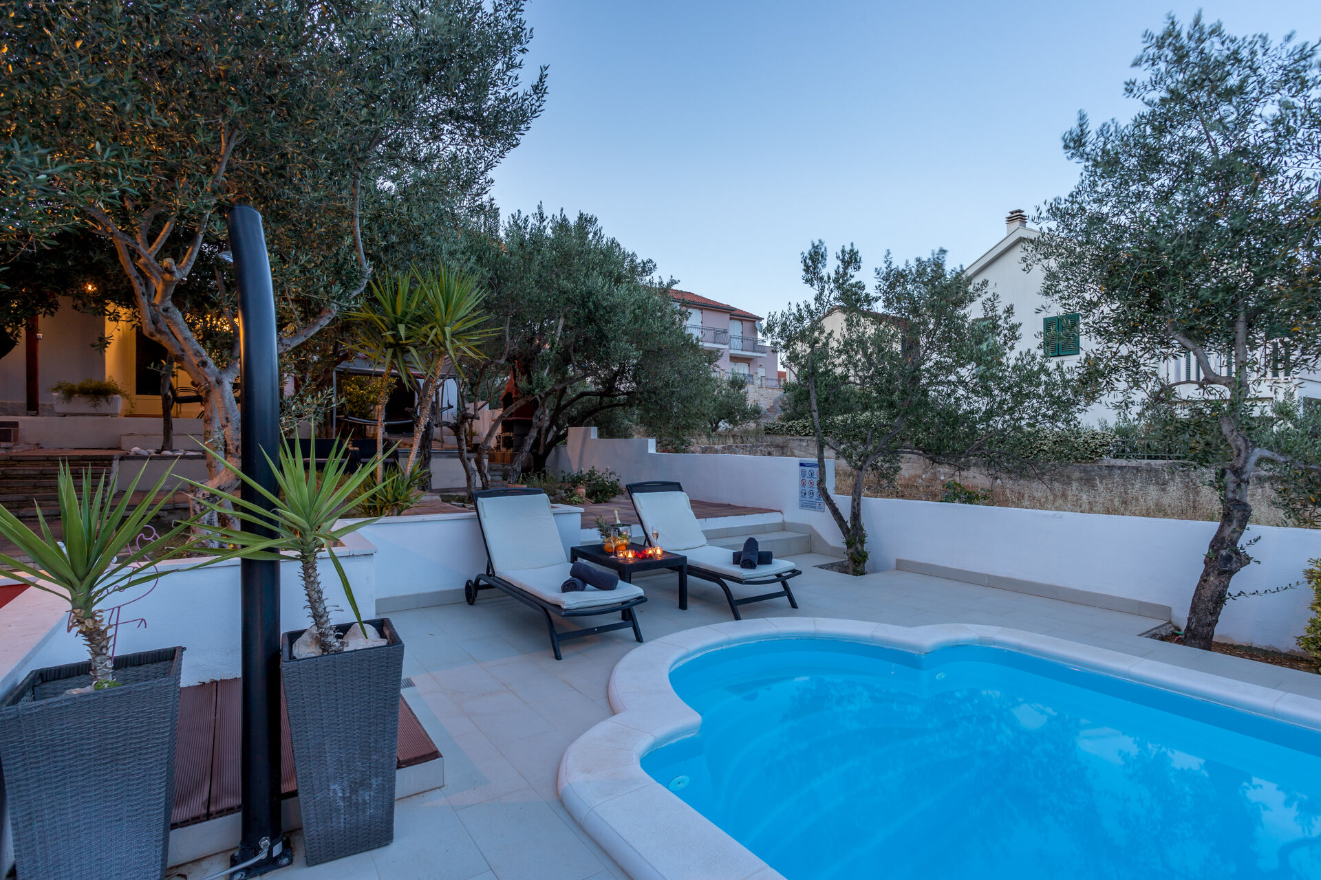 House Oliva 94016-K1