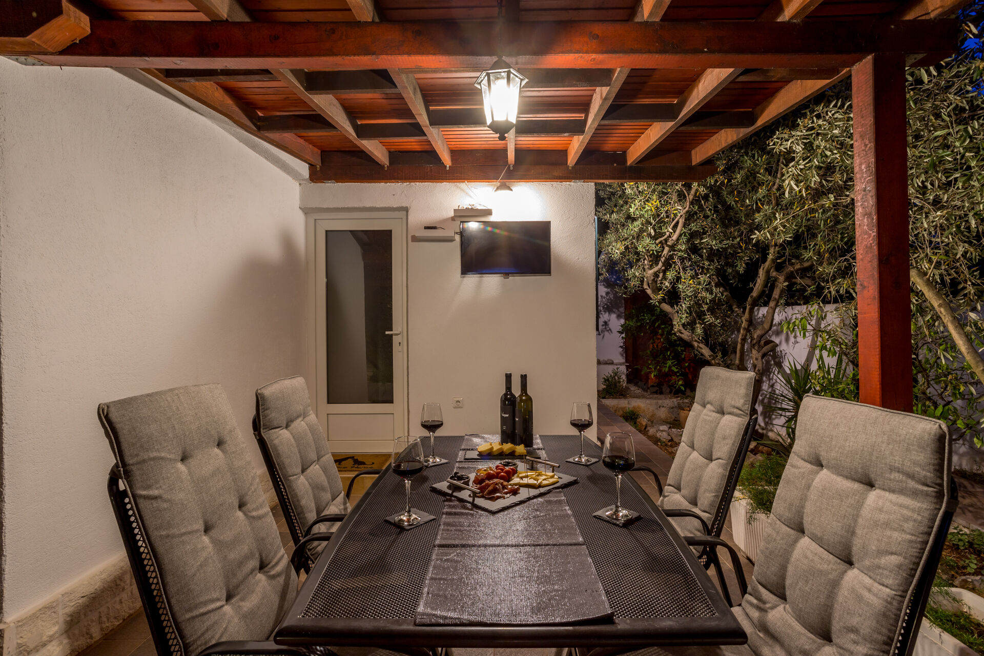 House Oliva 94016-K1