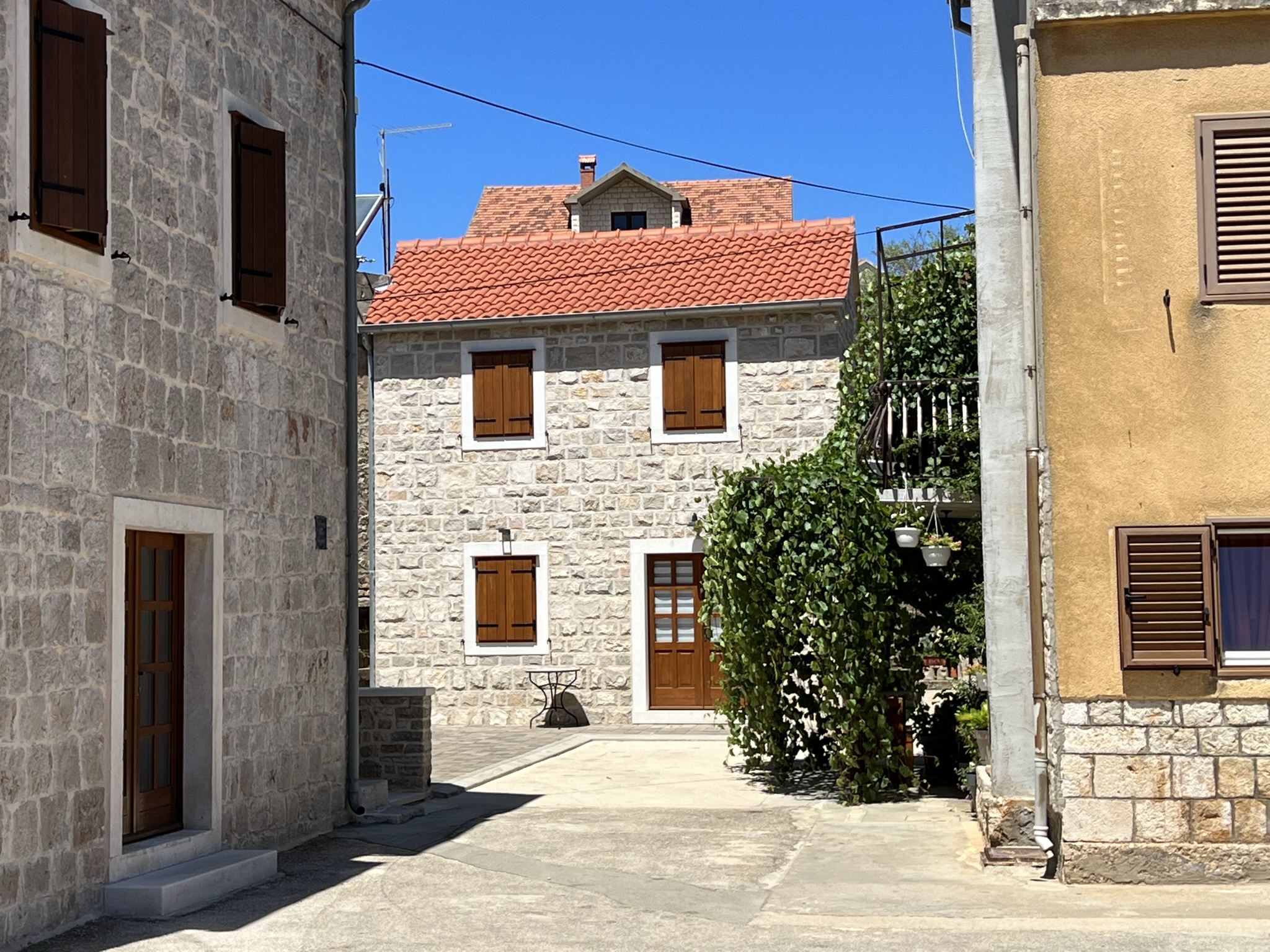 House Tia 11861-K1