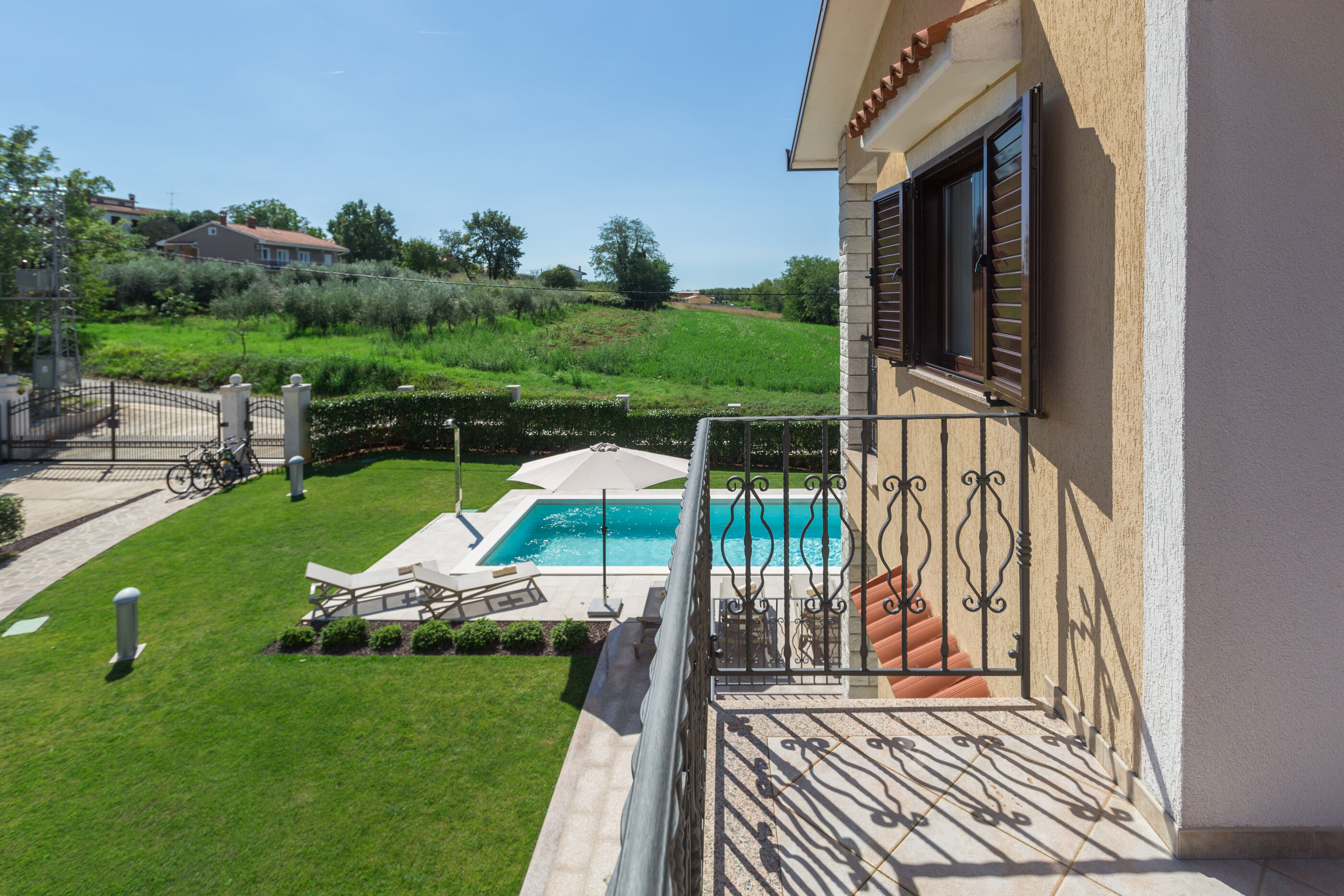Apartment Mihael s bazenom i lijepo uređenim vrtom 83585-A1