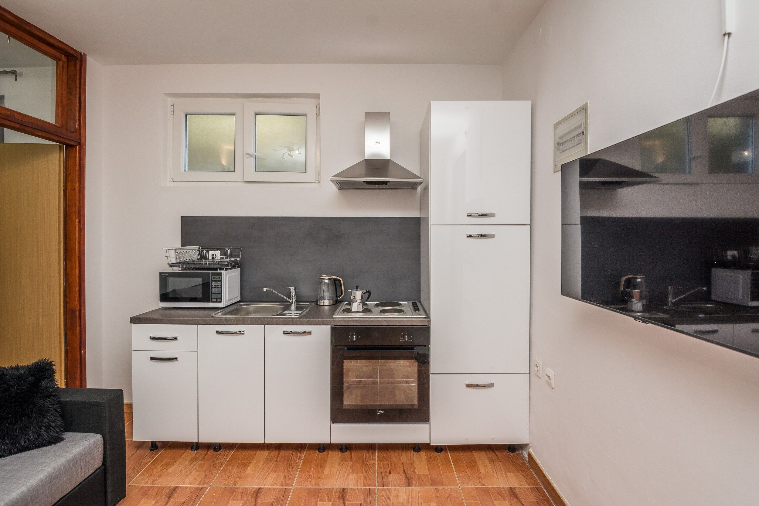 Apartments Bilic 33481-A1