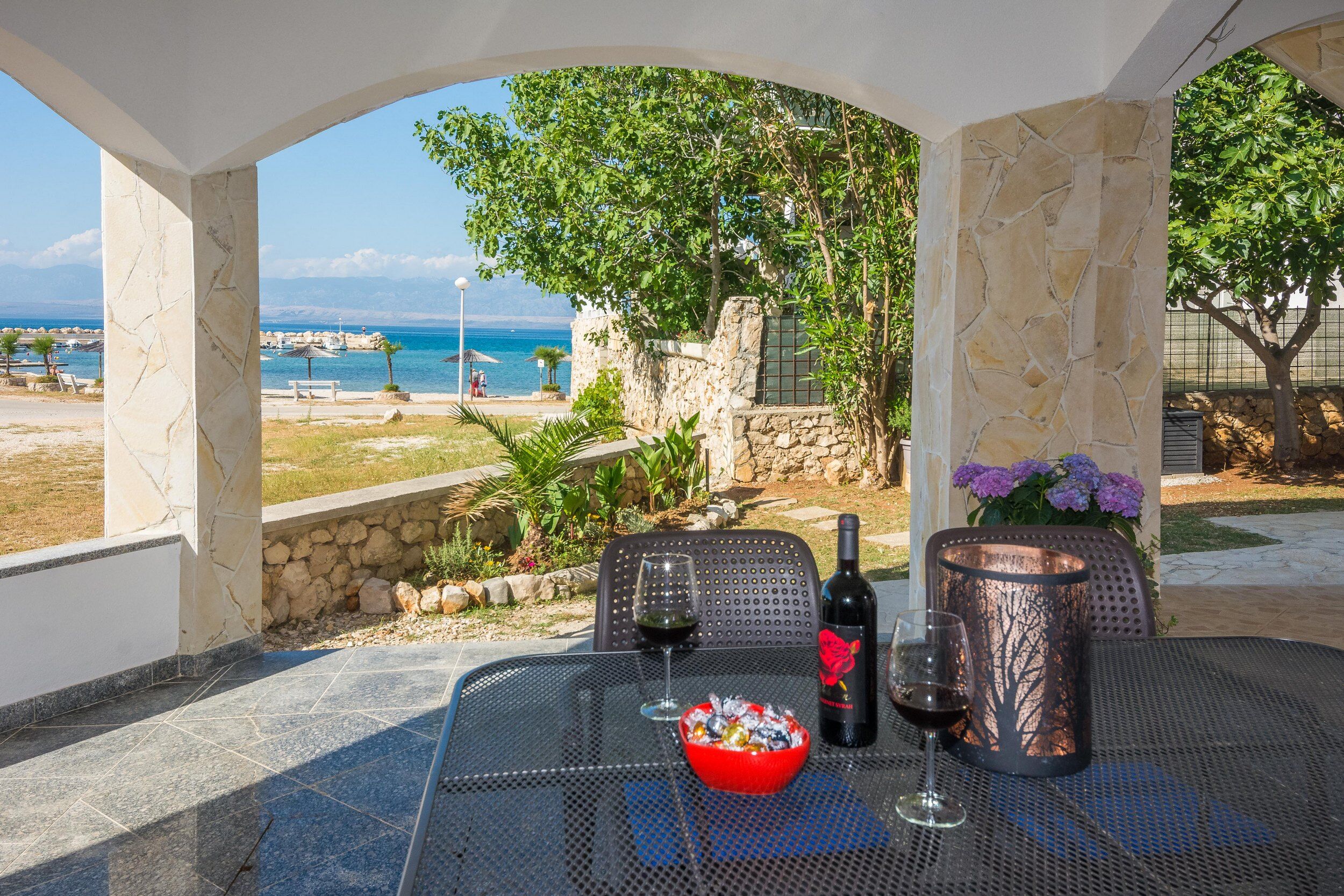 Apartments Andelic 17325-A2