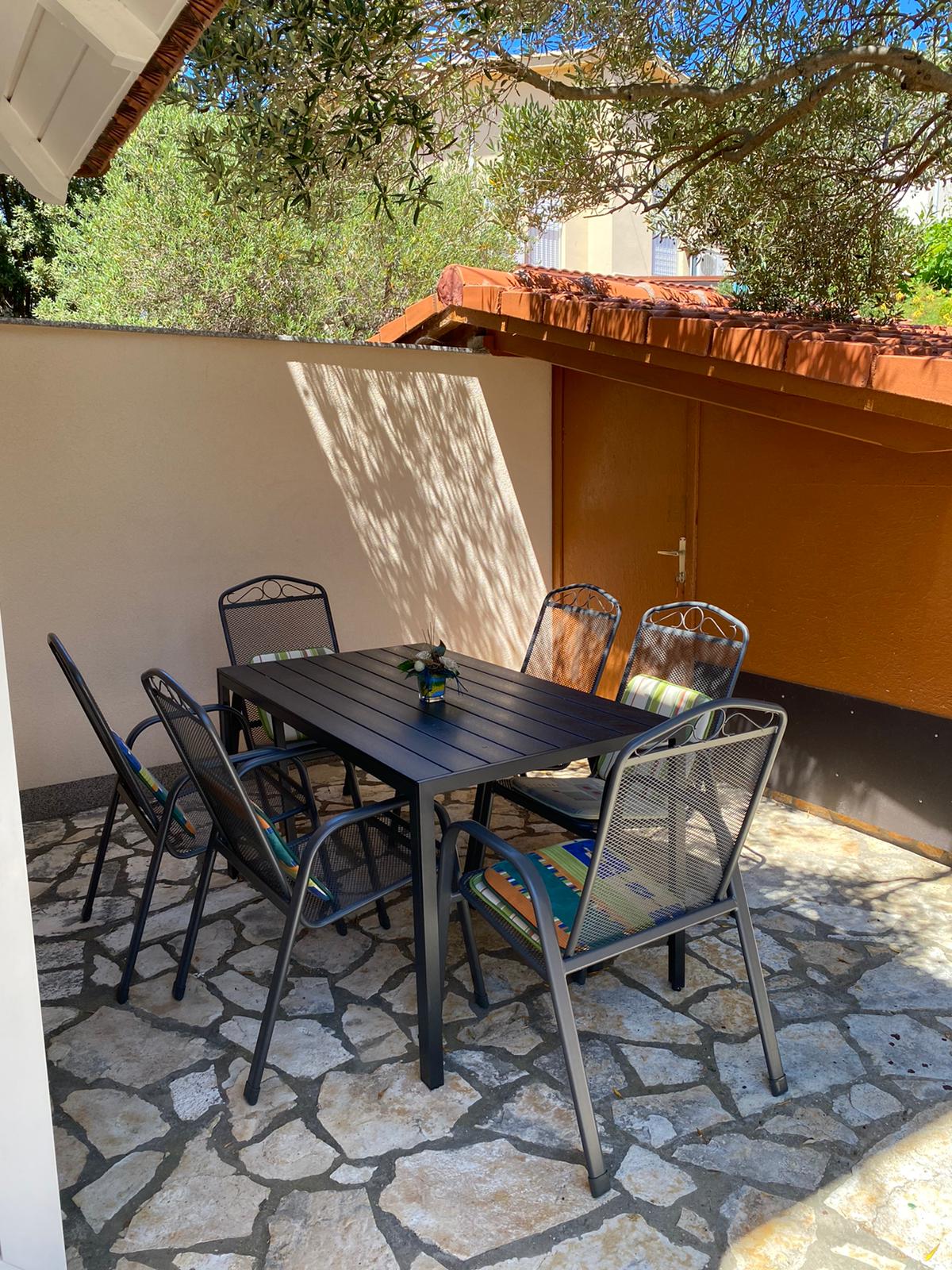 Apartments Strahija 50141-A2