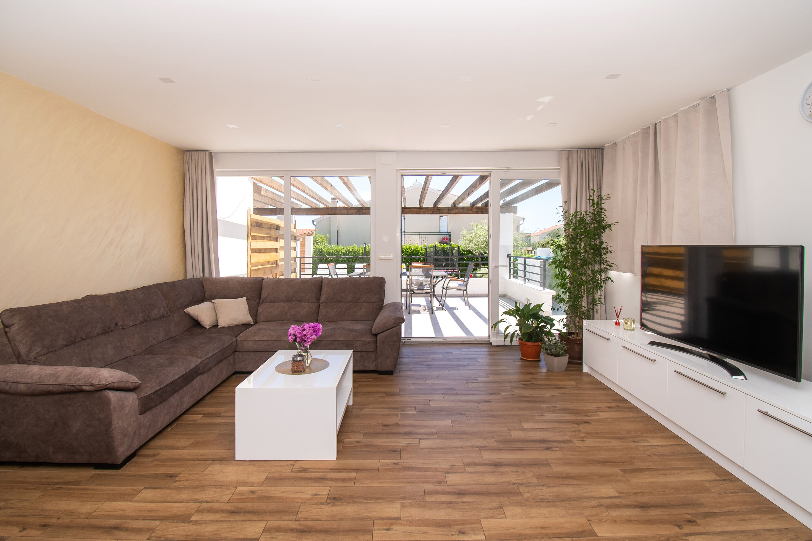 Villa Divine V9471-K1