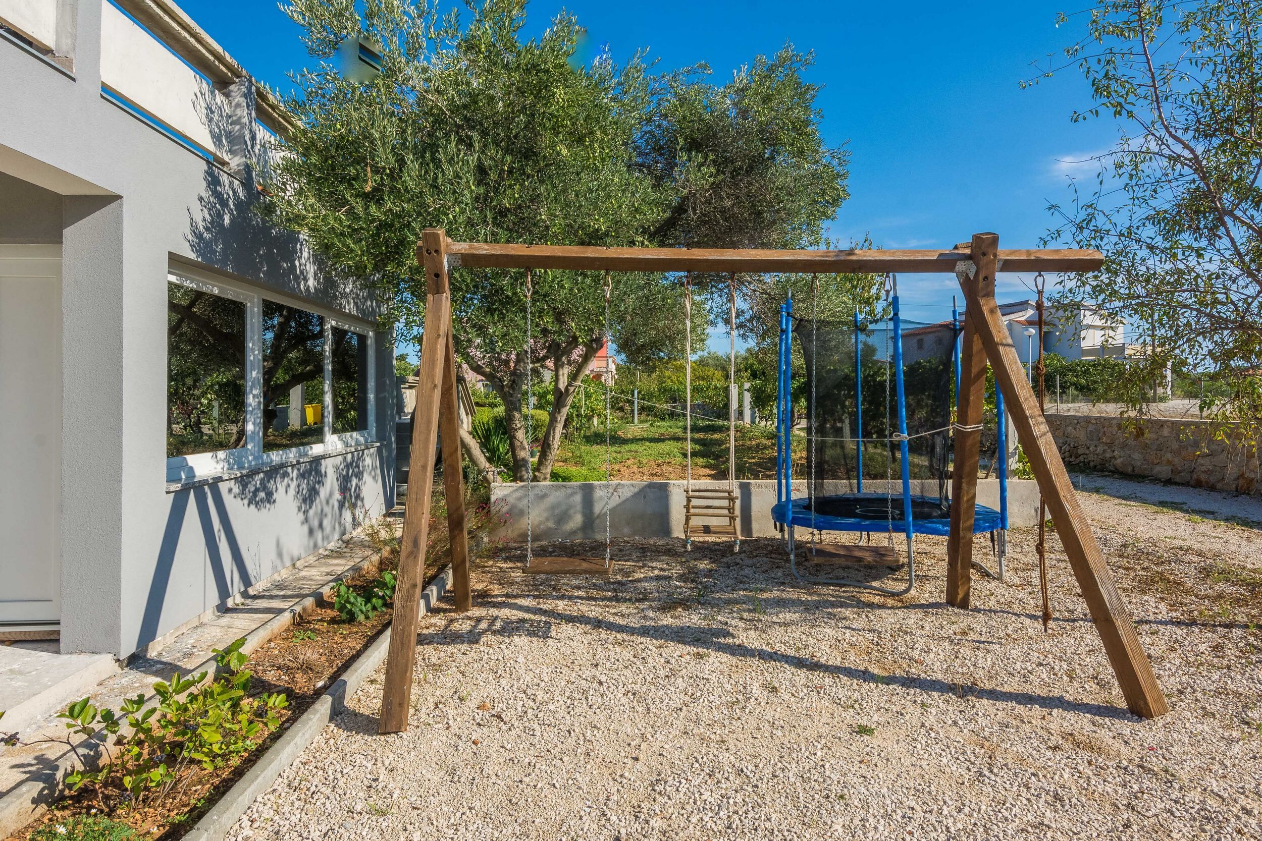 Apartment Radovic Nives 17324-A1