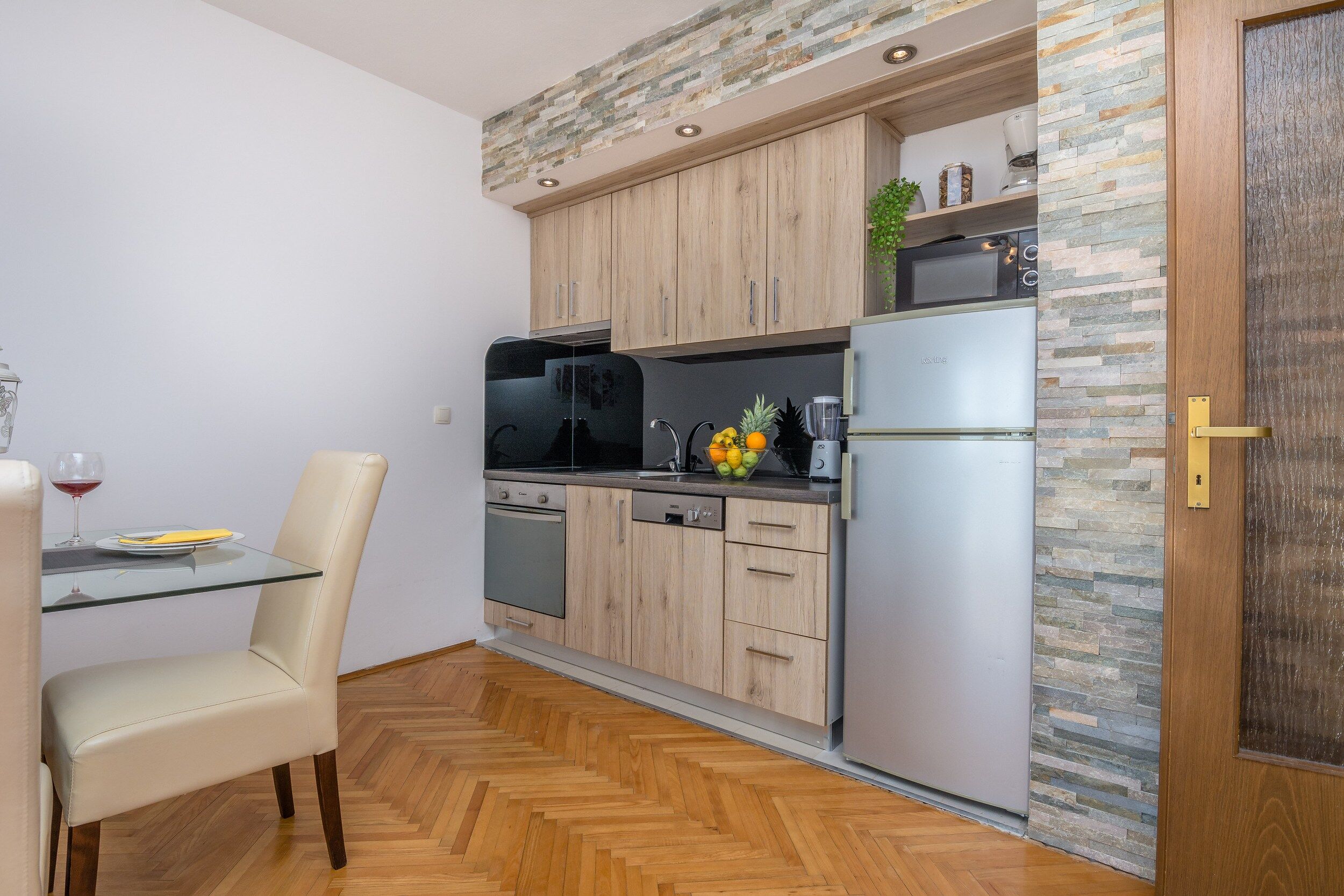 Apartment Radovic Nives 17324-A1