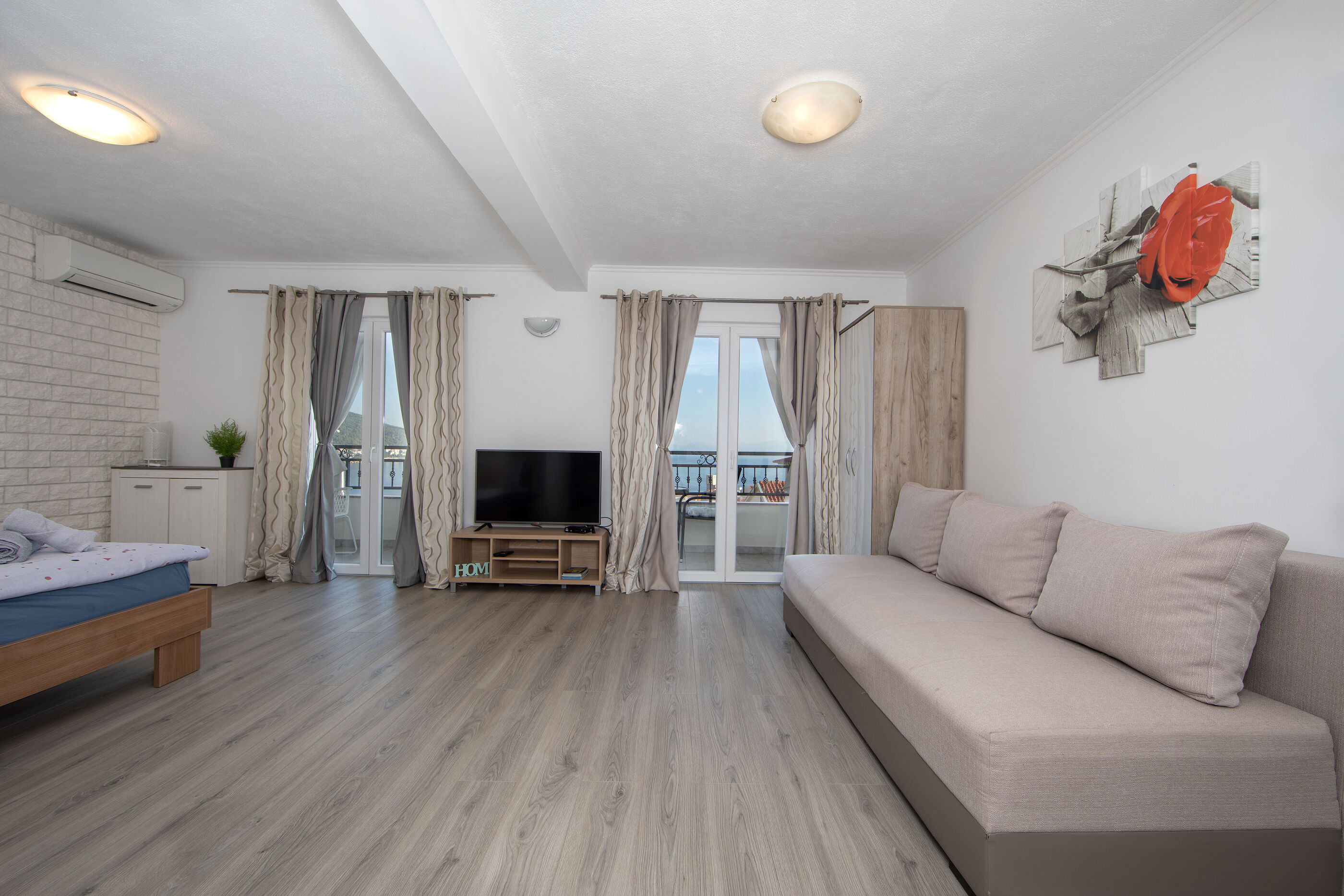 Apartments Nina & Mili 78581-A2