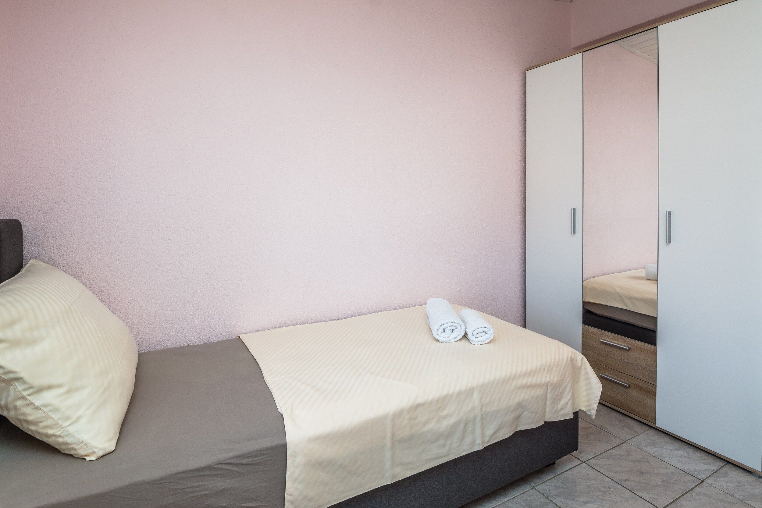 Apartments Genster 18437-A1