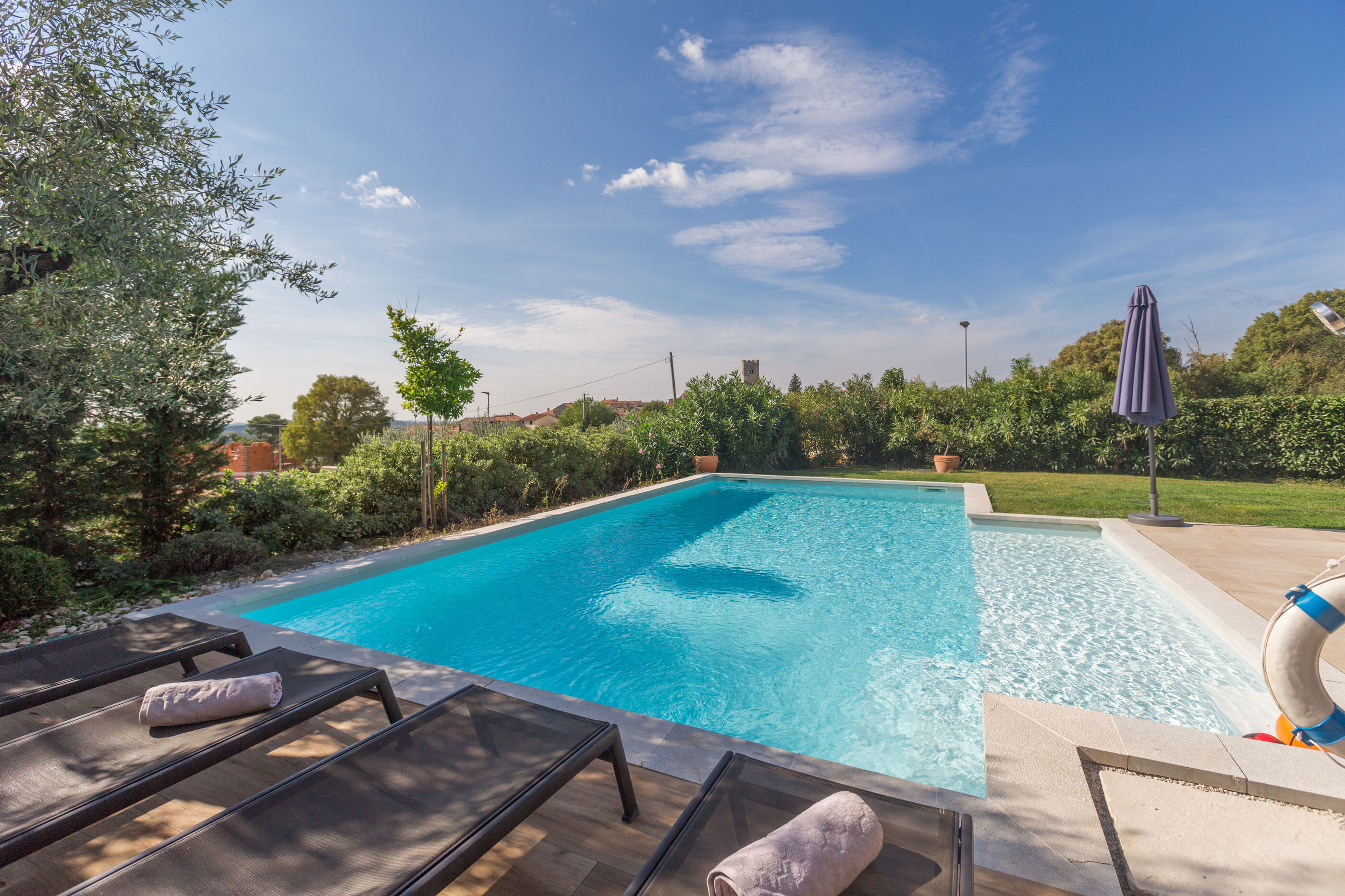 Villa Nar s bazenom i predivnim panoramskim pogledom V2261-K1