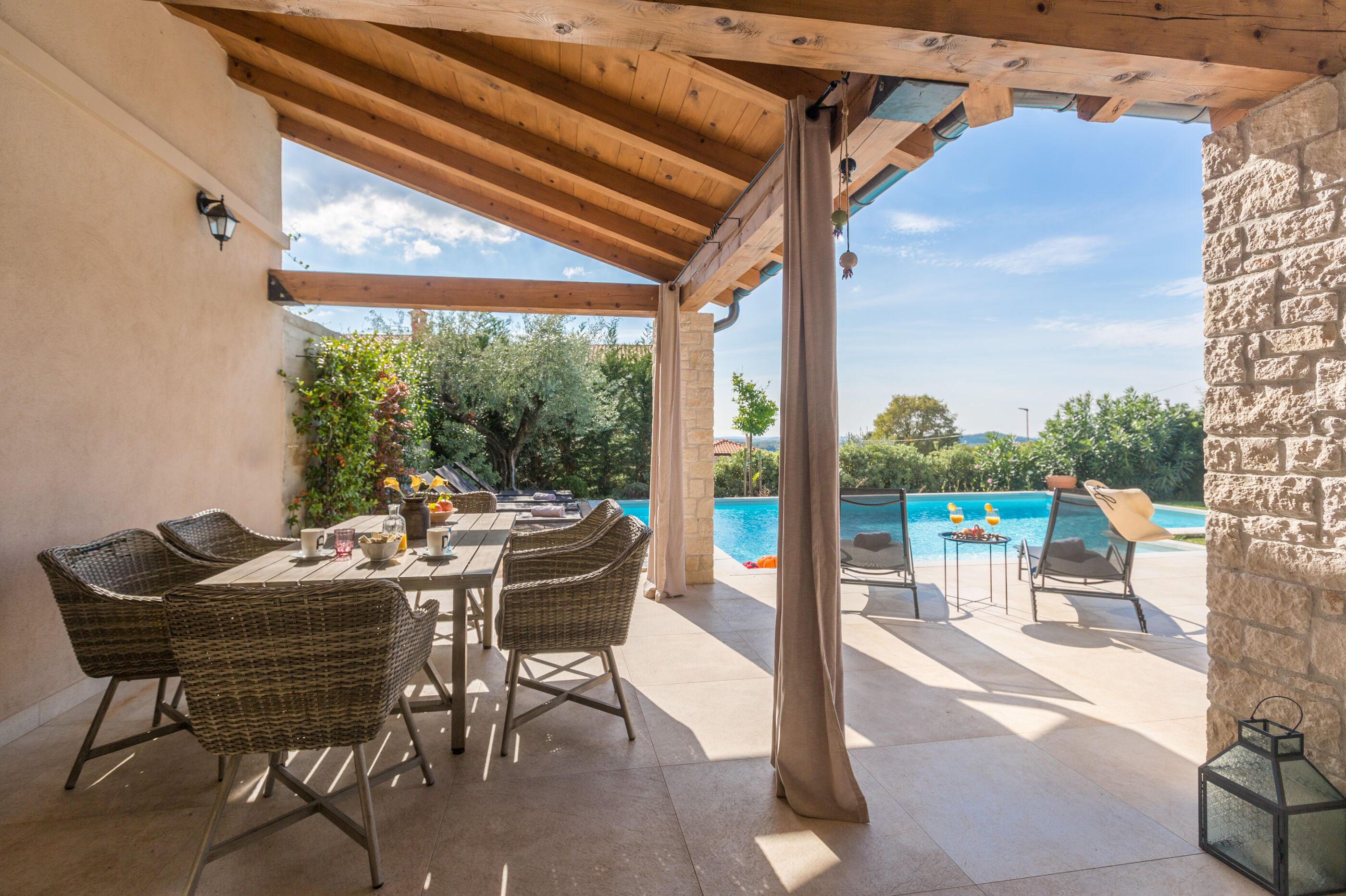 Villa Nar s bazenom i predivnim panoramskim pogledom V2261-K1