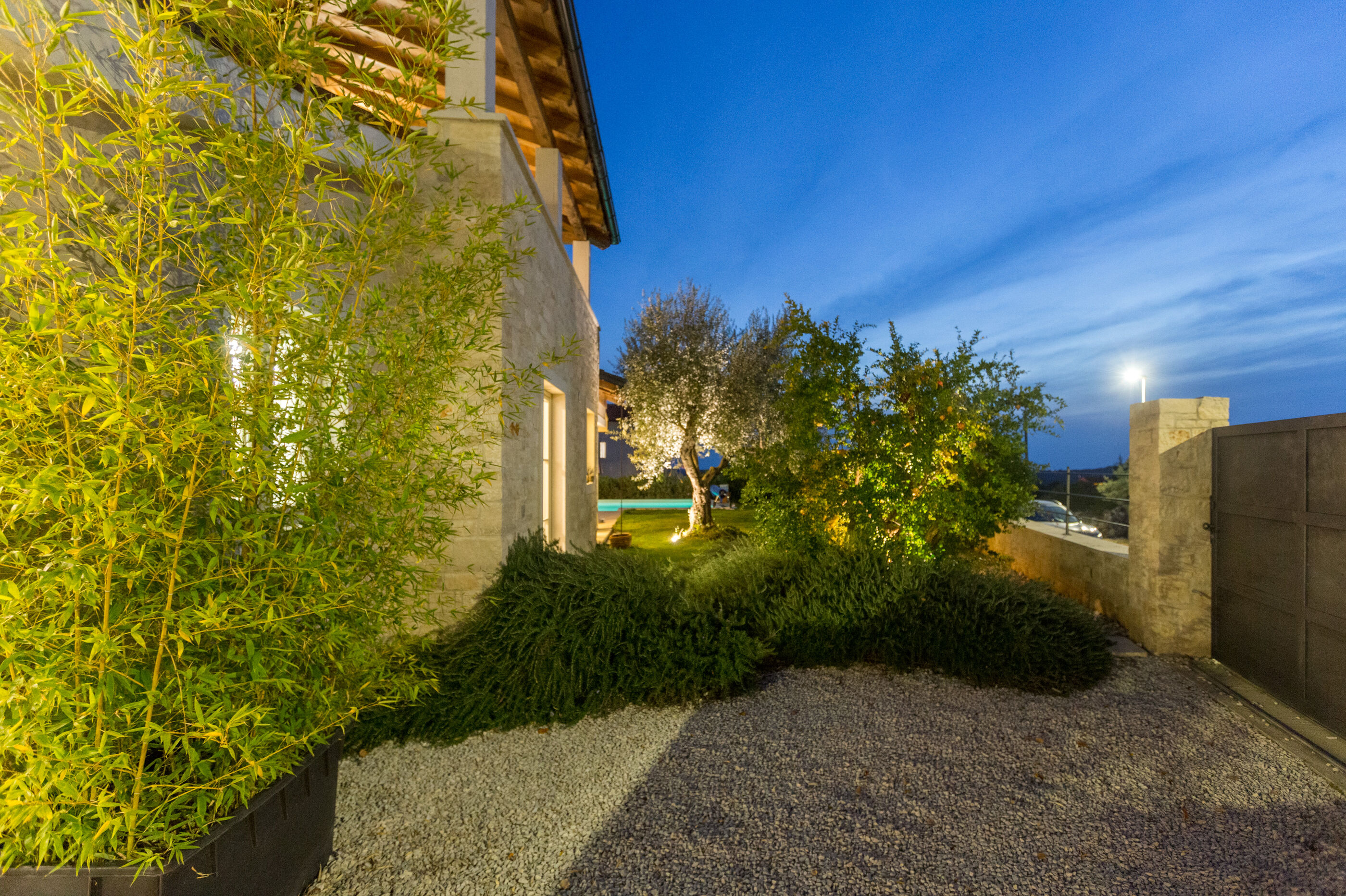 Villa Nar s bazenom i predivnim panoramskim pogledom V2261-K1