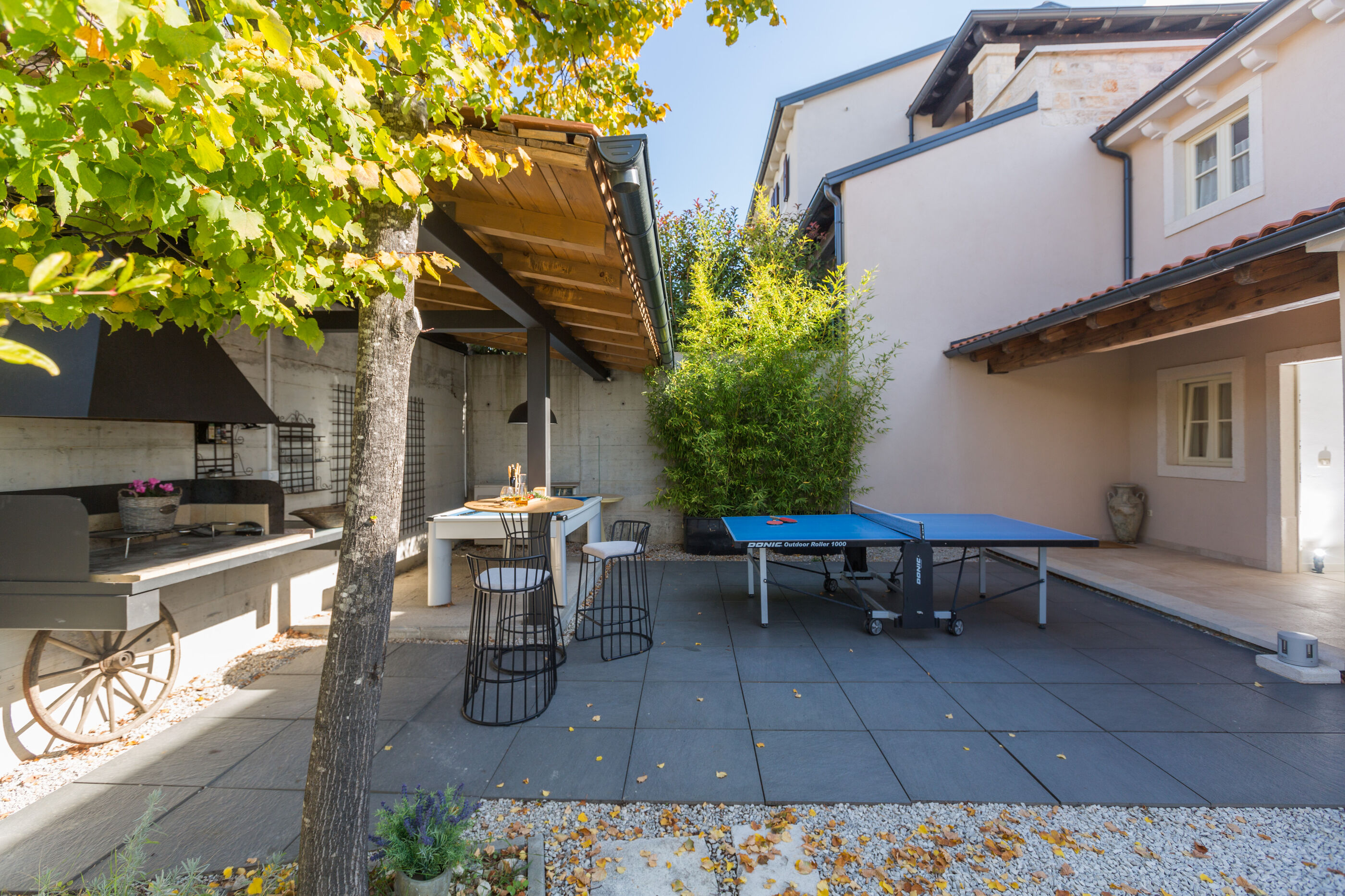 Villa Nar s bazenom i predivnim panoramskim pogledom V2261-K1