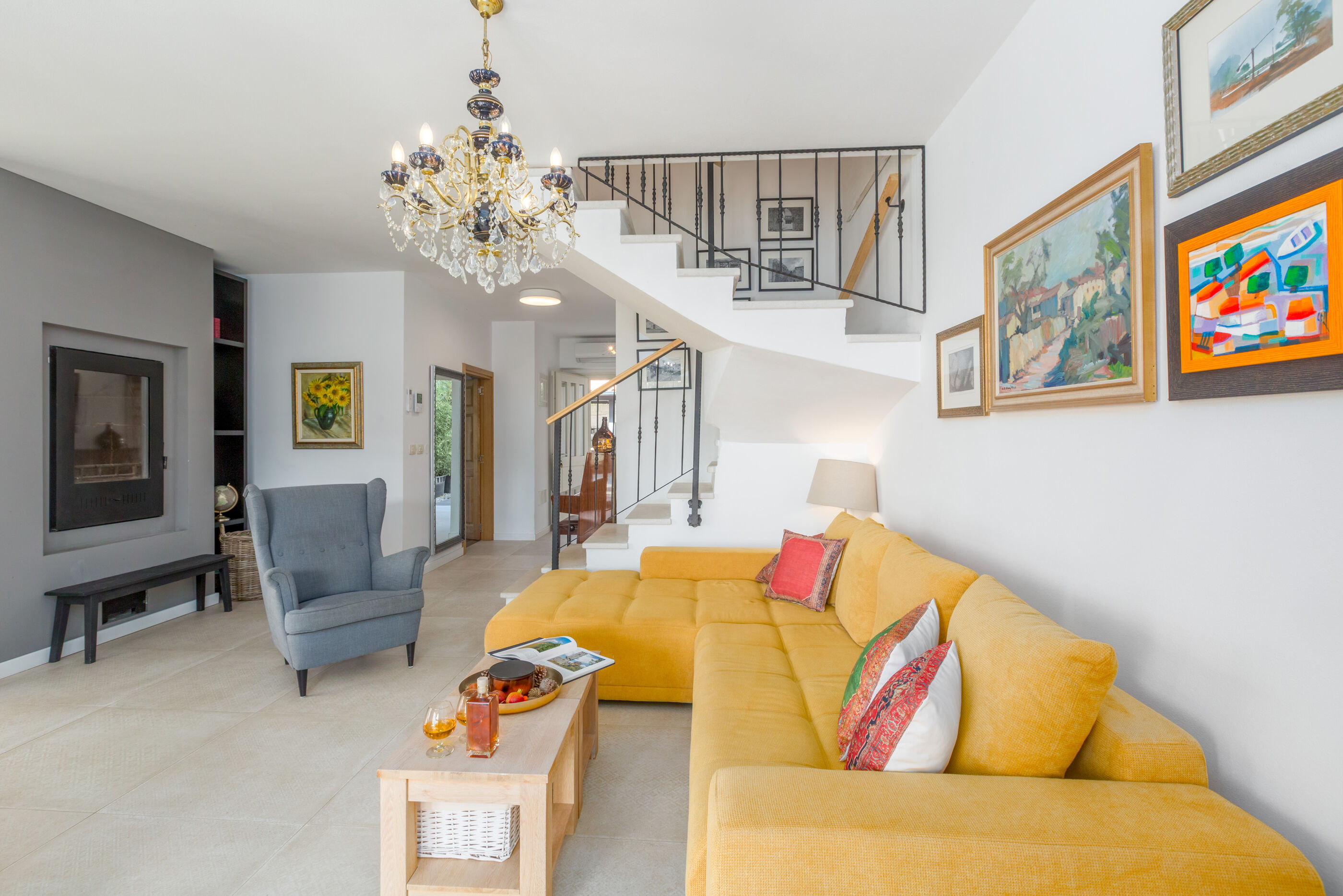 Villa Nar s bazenom i predivnim panoramskim pogledom V2261-K1