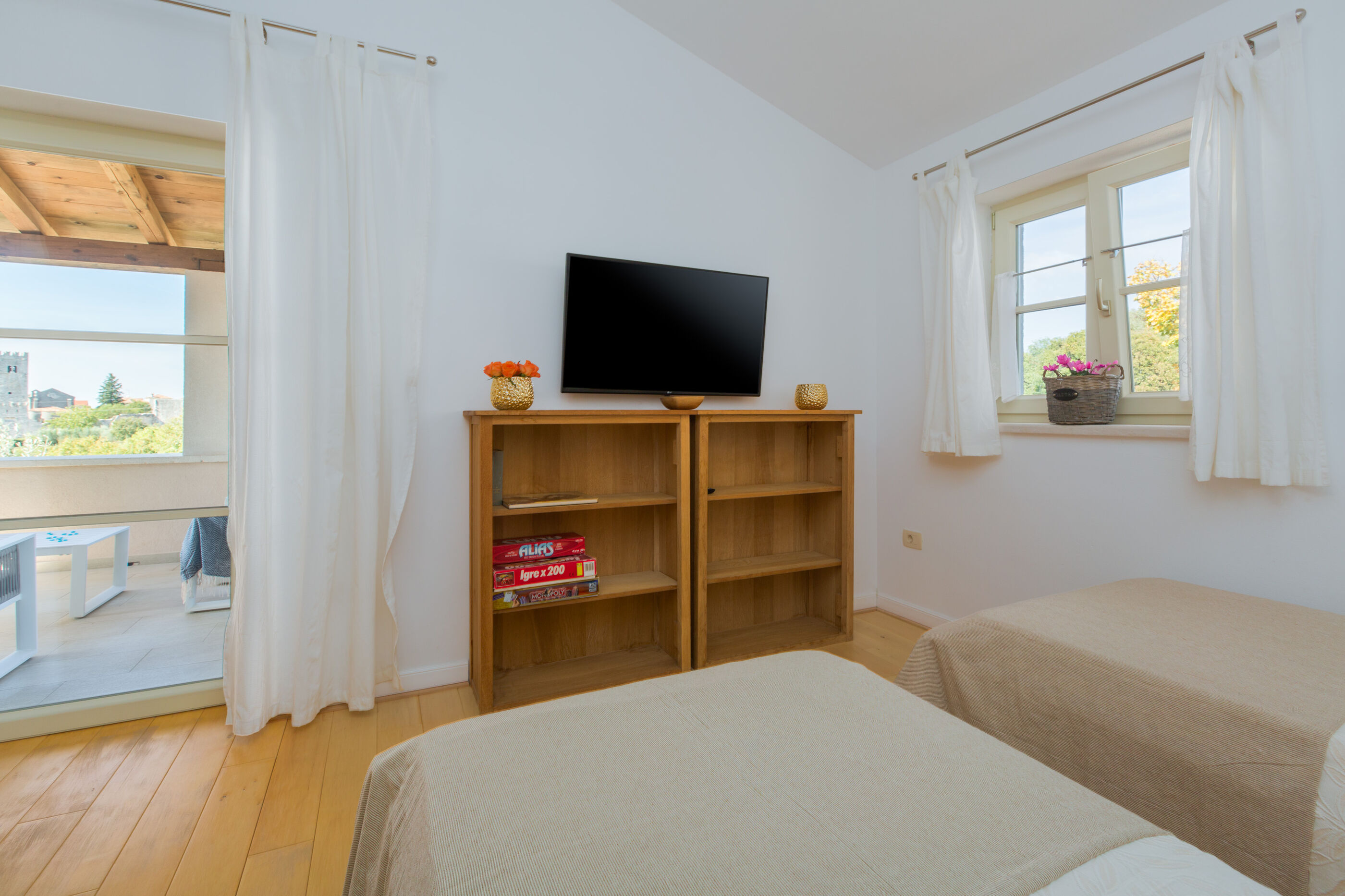 Villa Nar s bazenom i predivnim panoramskim pogledom V2261-K1