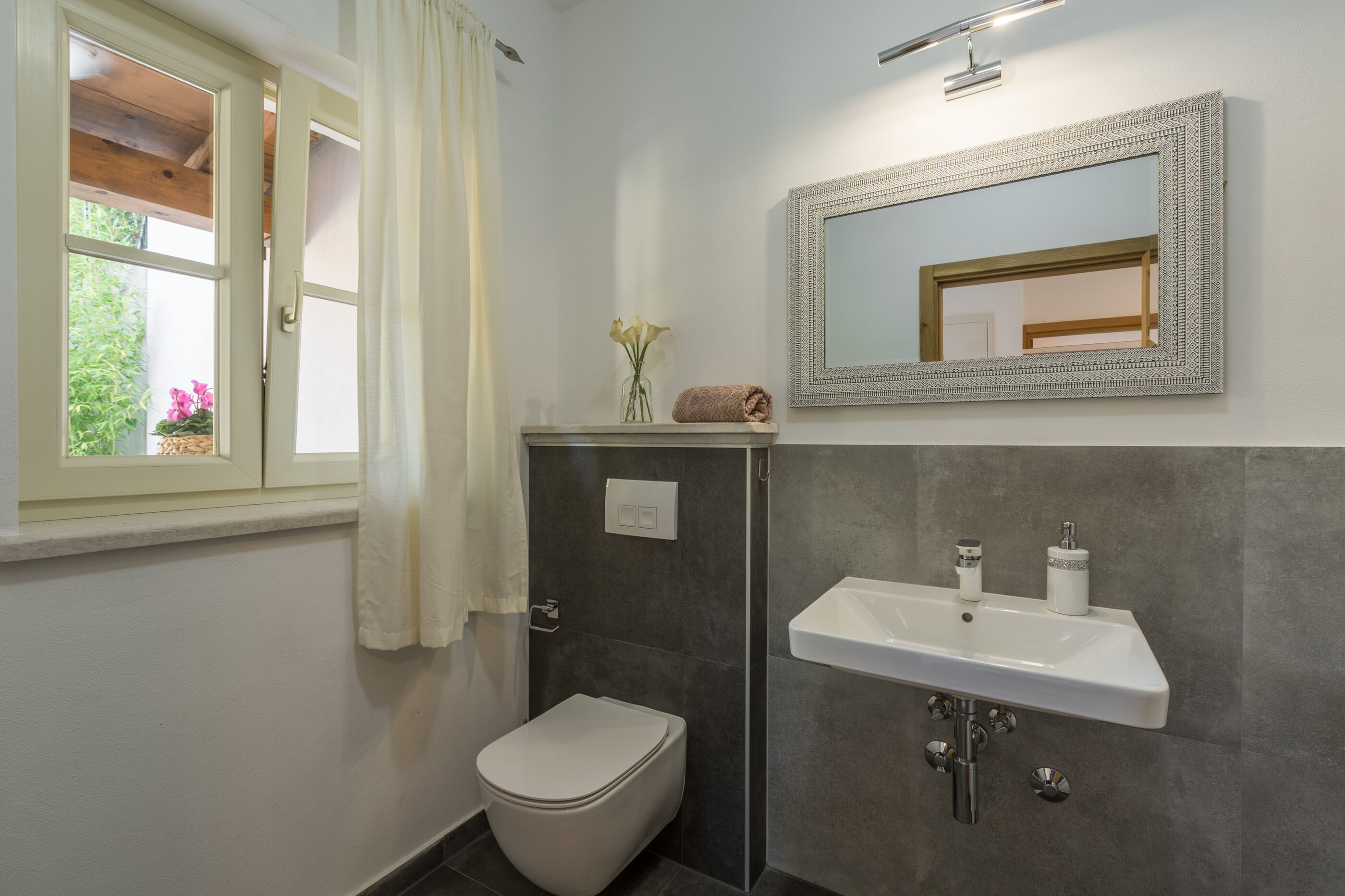 Villa Nar s bazenom i predivnim panoramskim pogledom V2261-K1