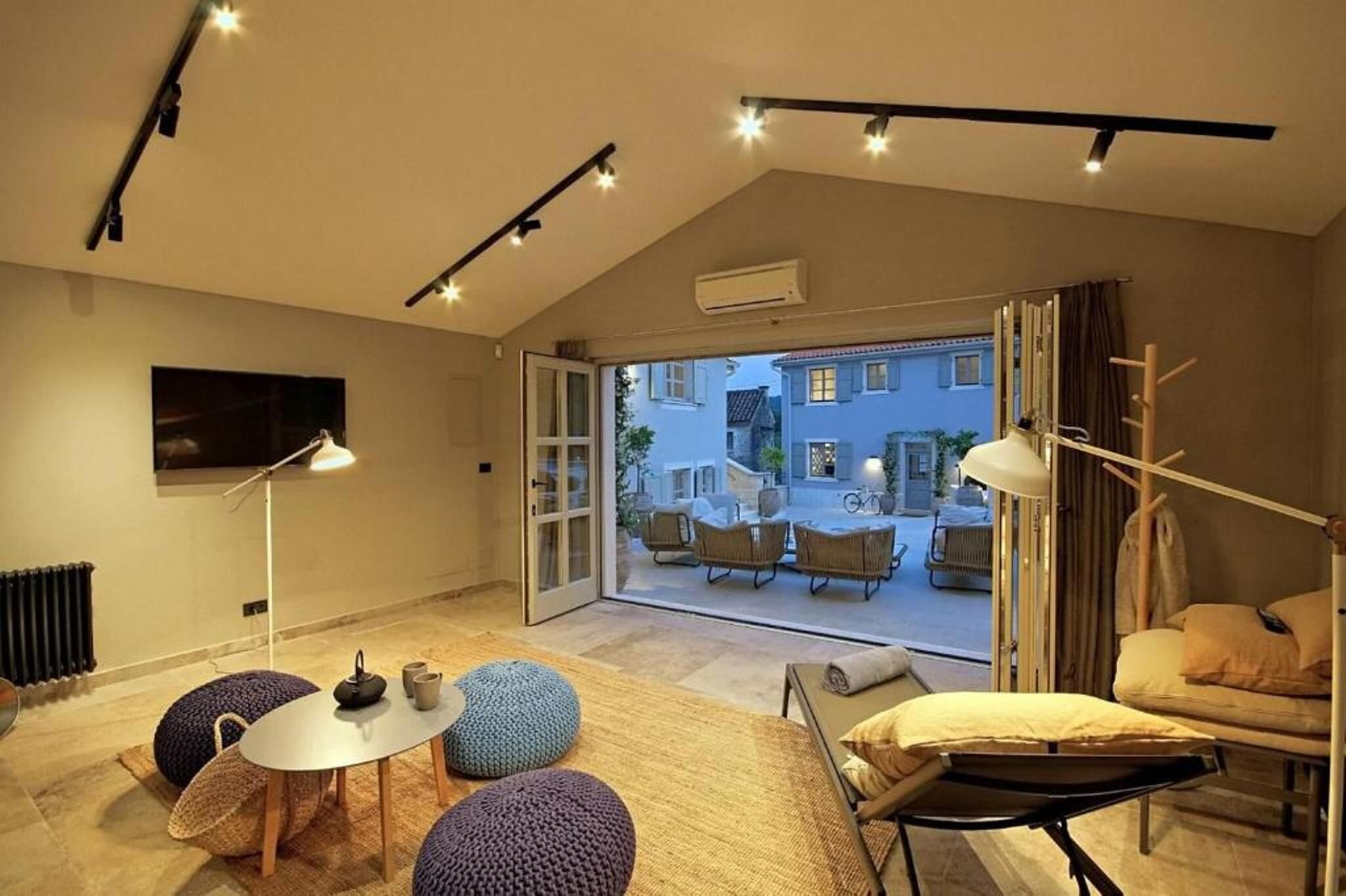 Villa Zita Exclusive 82687-K1