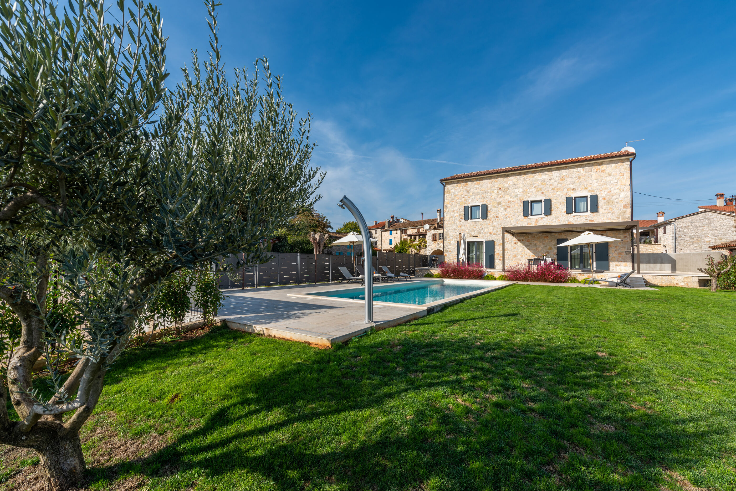 Villa Daniela s bazenom 89457-K1