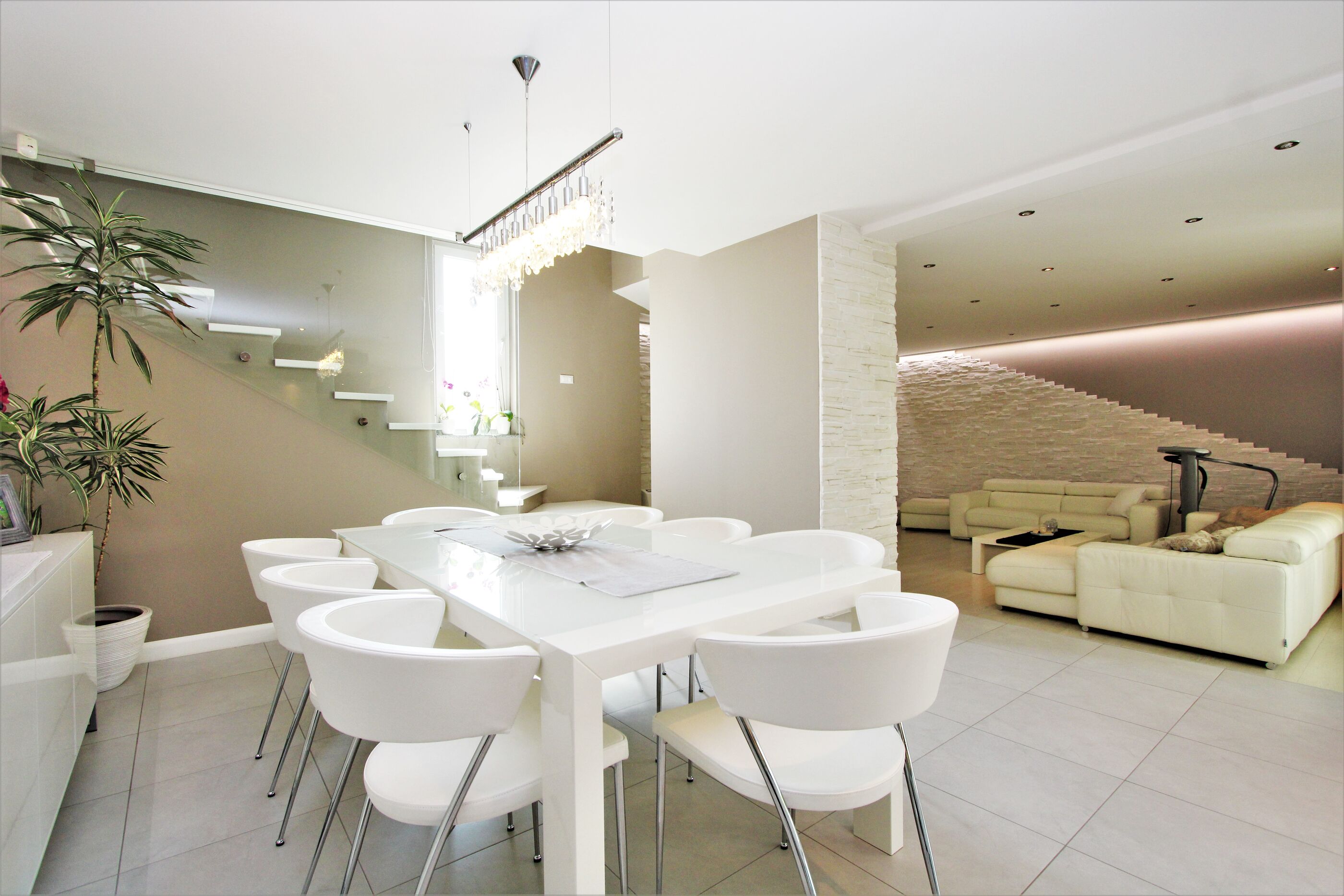 Villa Alex Exclusive 89458-K1