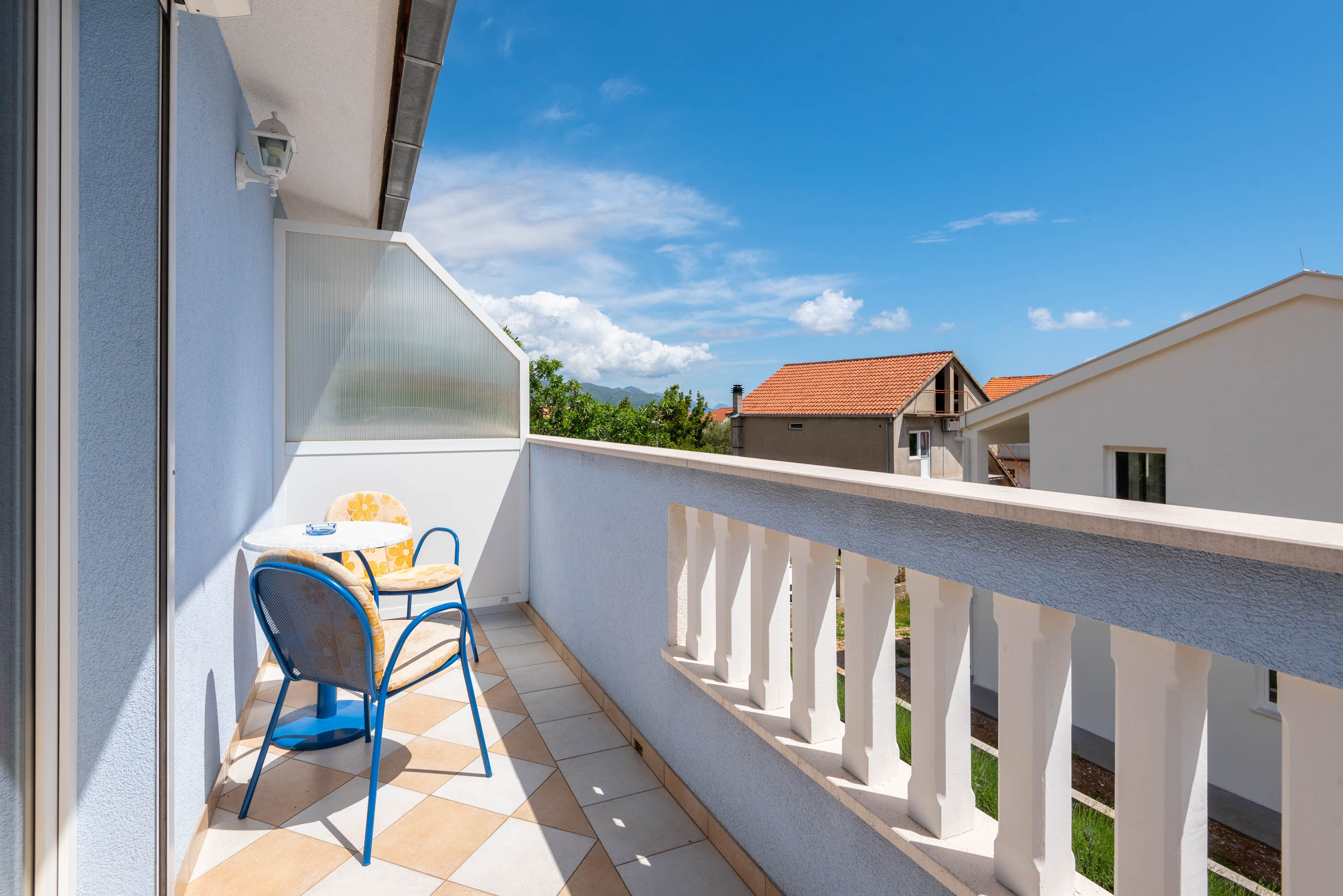 Apartments Ivana 32933-A2