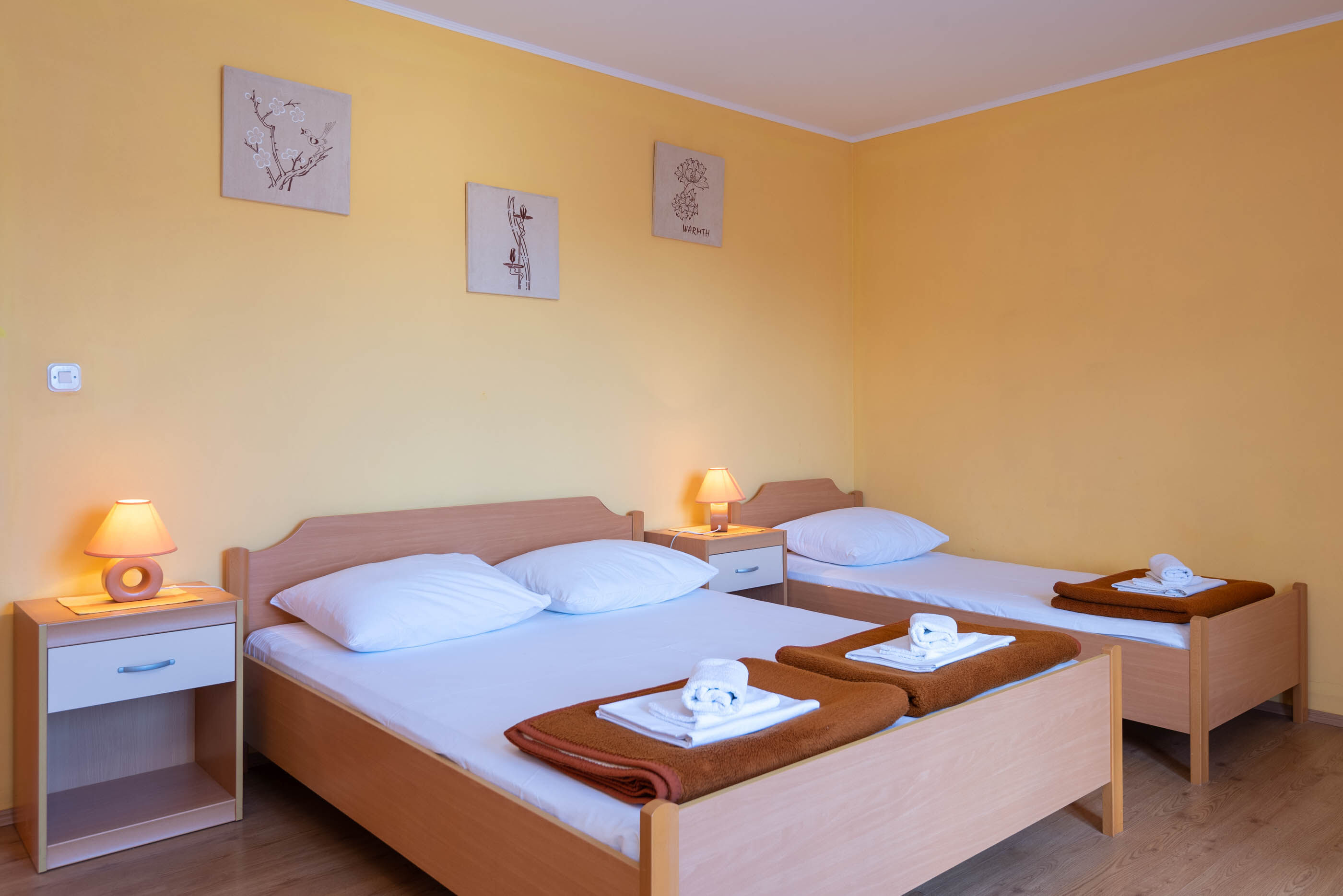 Apartments Ivana 32933-A1