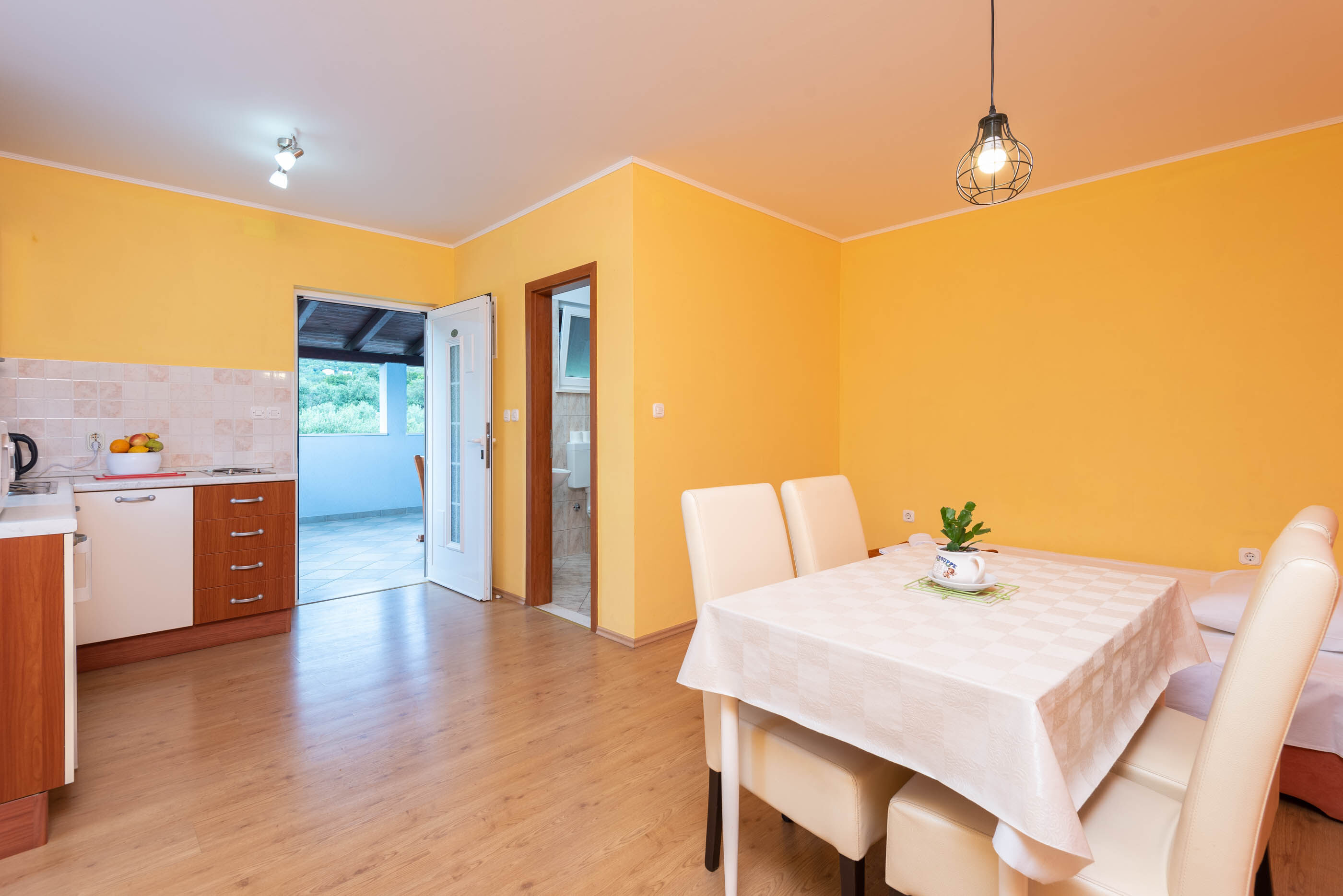 Apartments Ivana 32933-A2