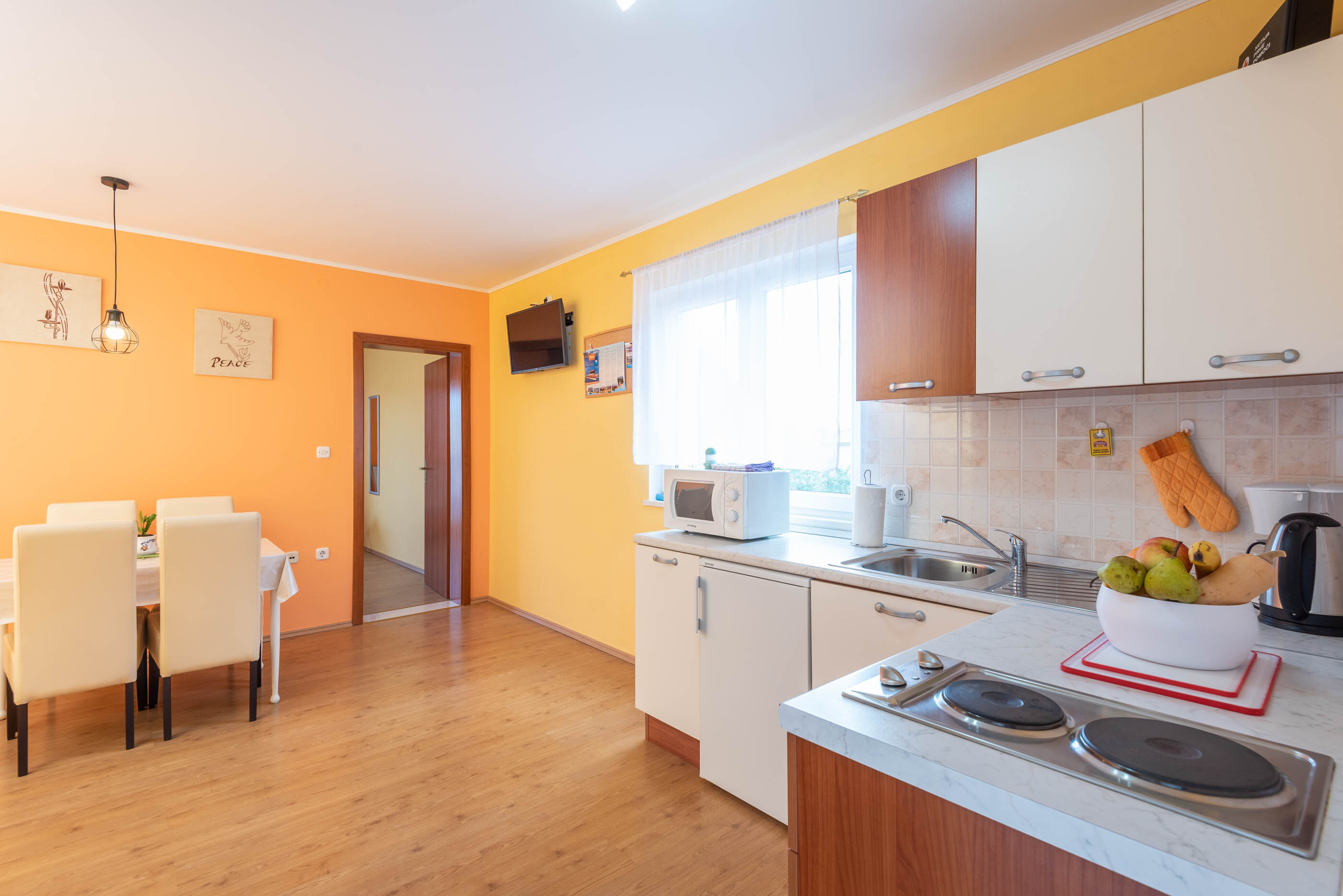 Apartments Ivana 32933-A2