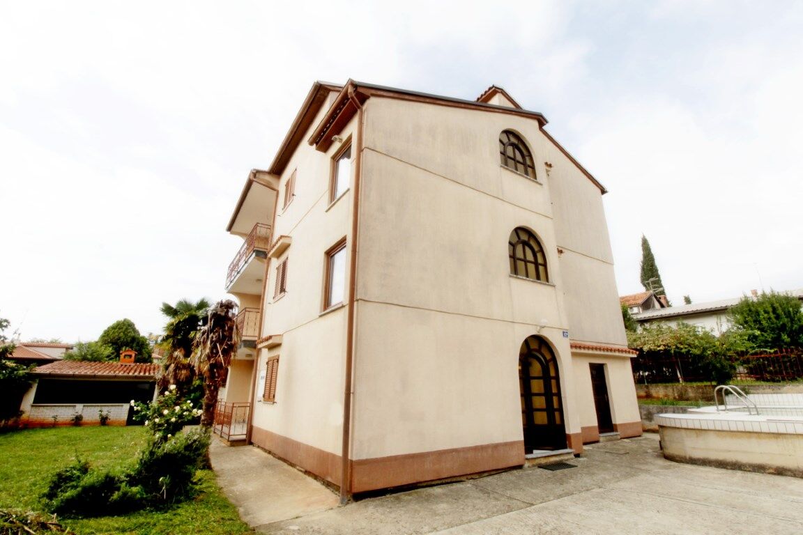 Photo of Apartments LEO with pool