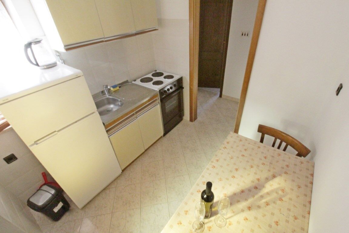 Apartments LEO with pool 90317-A1