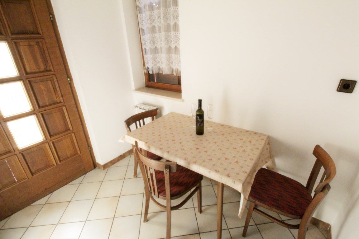 Apartments LEO with pool 90317-A2