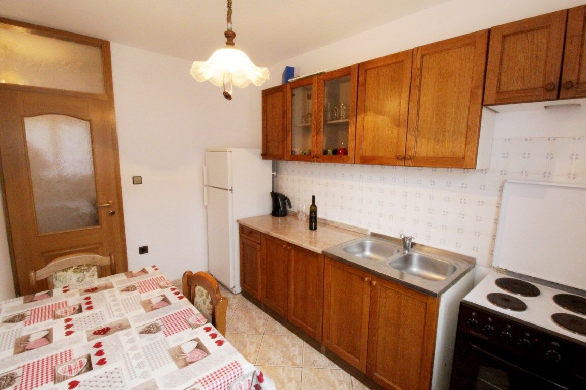 Apartments LEO with pool 90317-A4