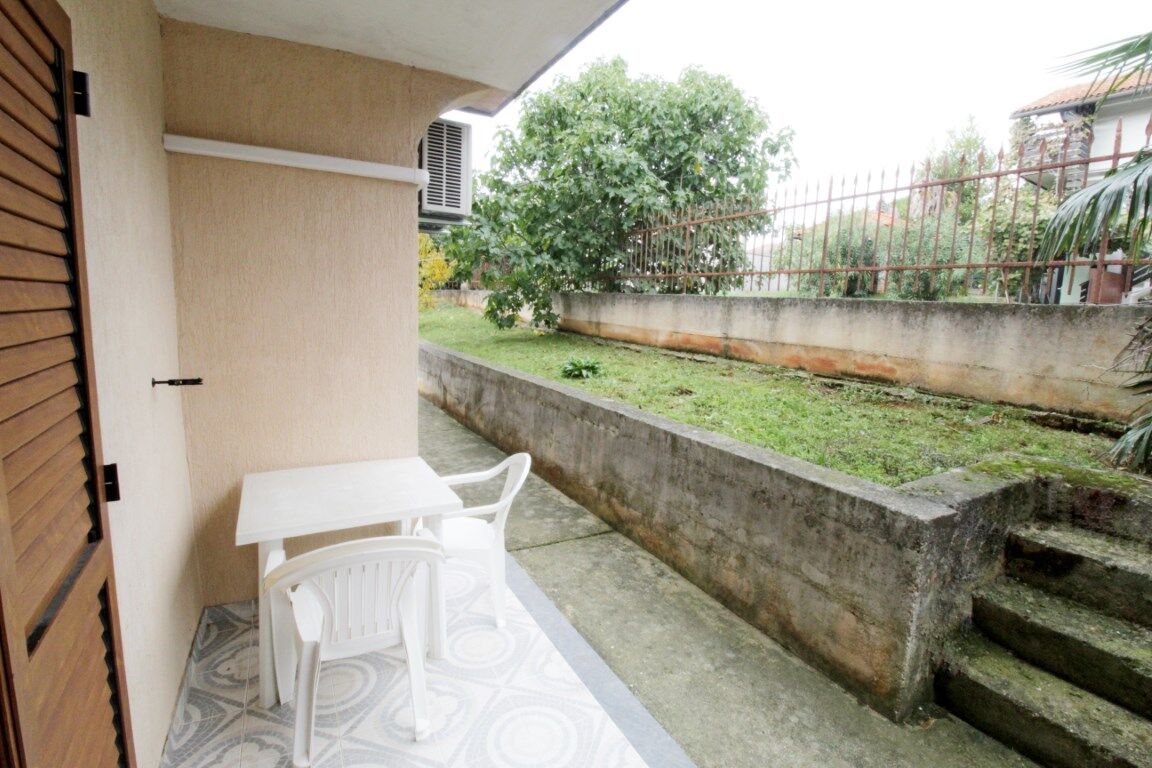Apartments LEO with pool 90317-A4