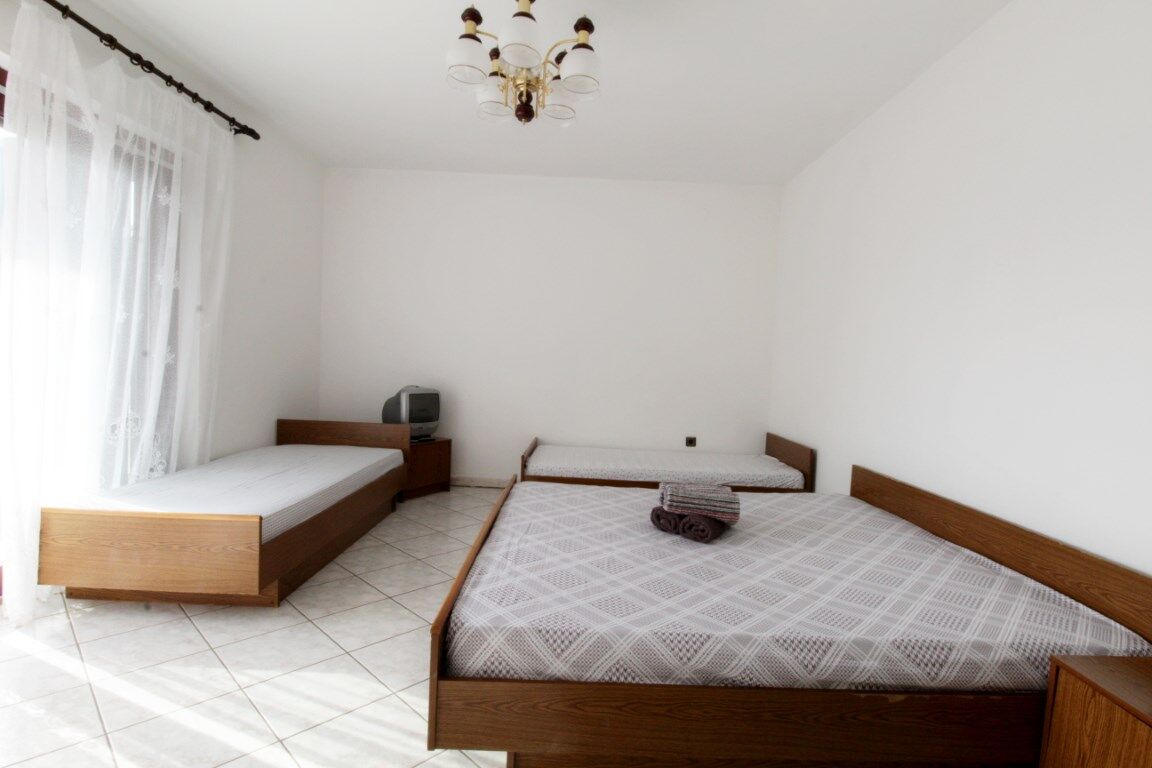 Apartments LEO with pool 90317-A5