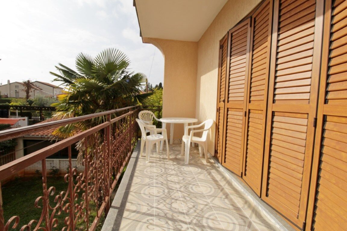 Apartments LEO with pool 90317-A5