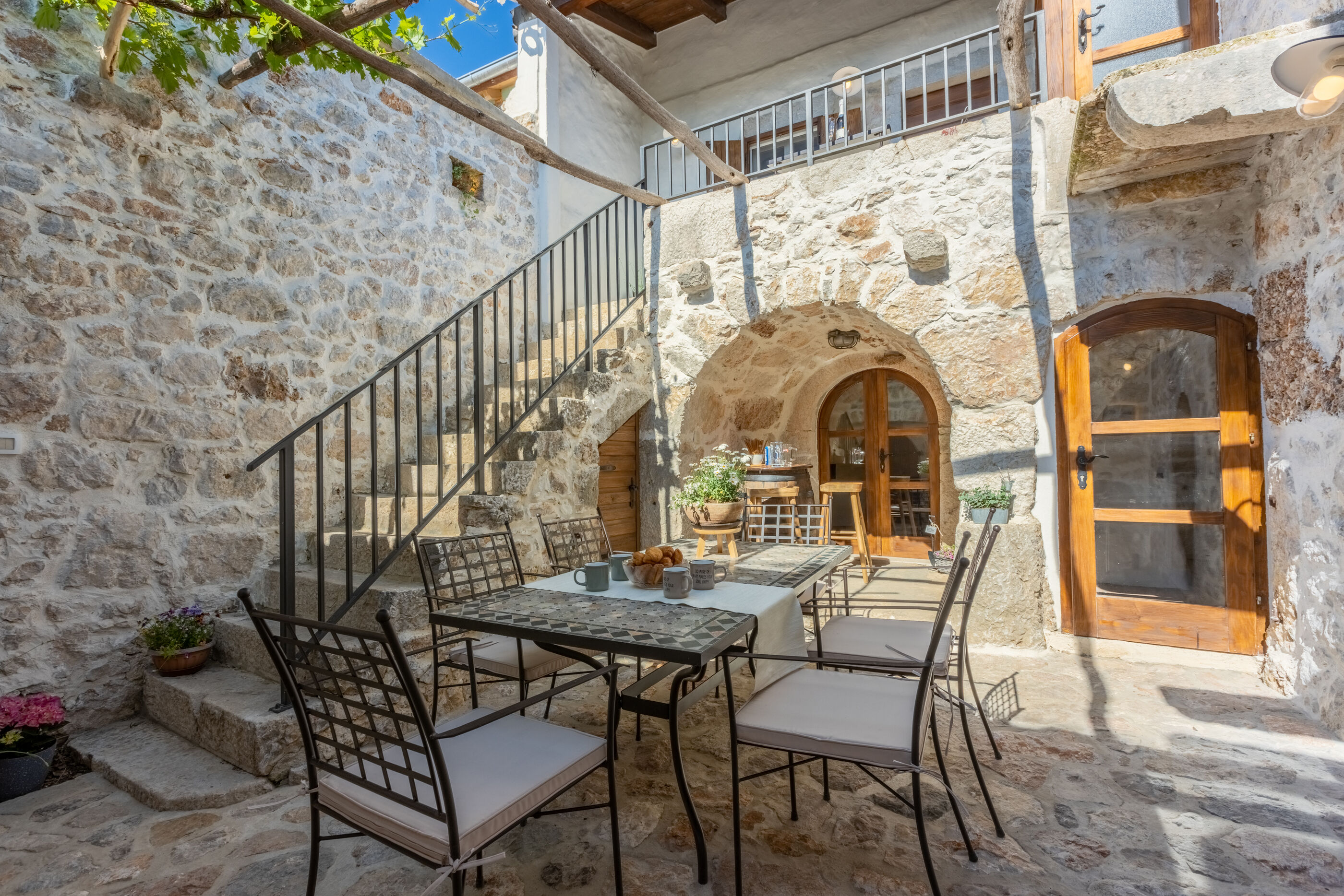 House Stara kuća-old stone house 85351-K1