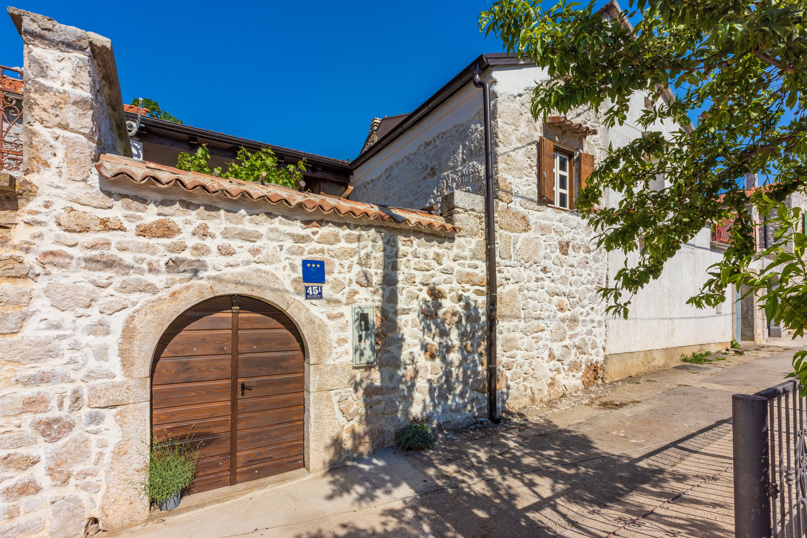 House Stara kuća-old stone house 85351-K1