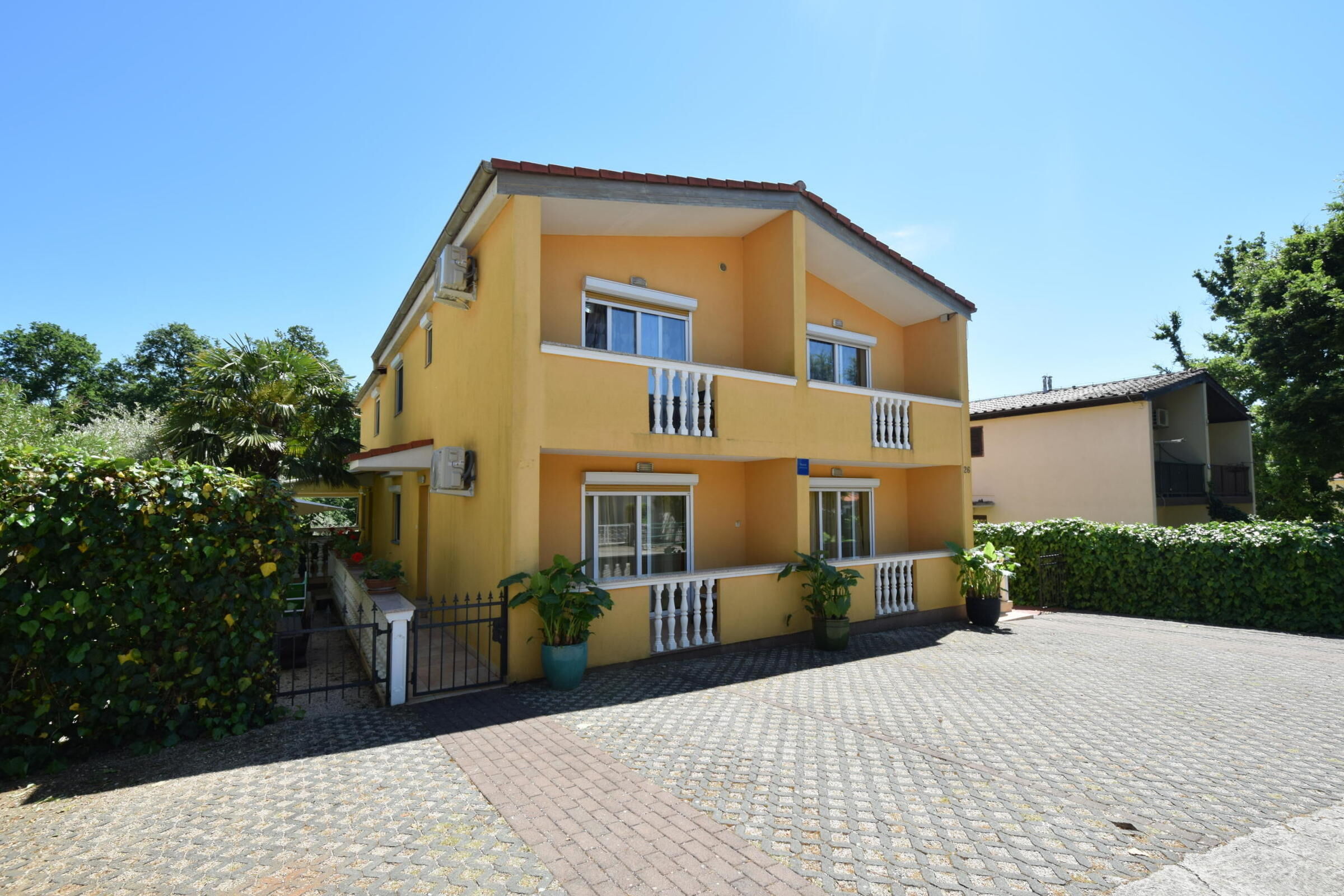 Apartments Jelica 62136-A1