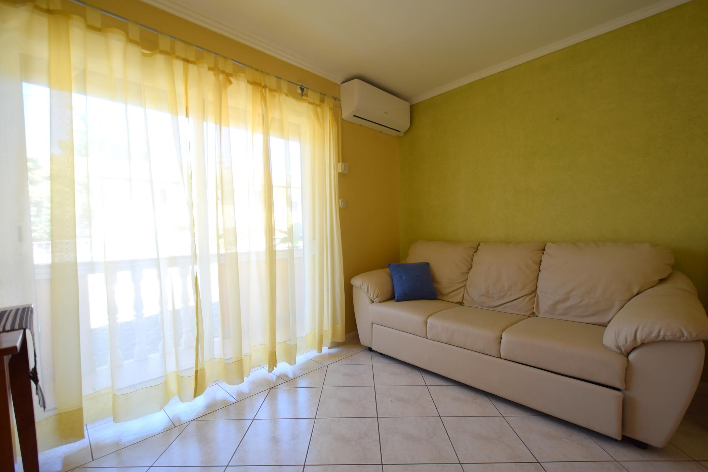 Apartments Jelica 62136-A1