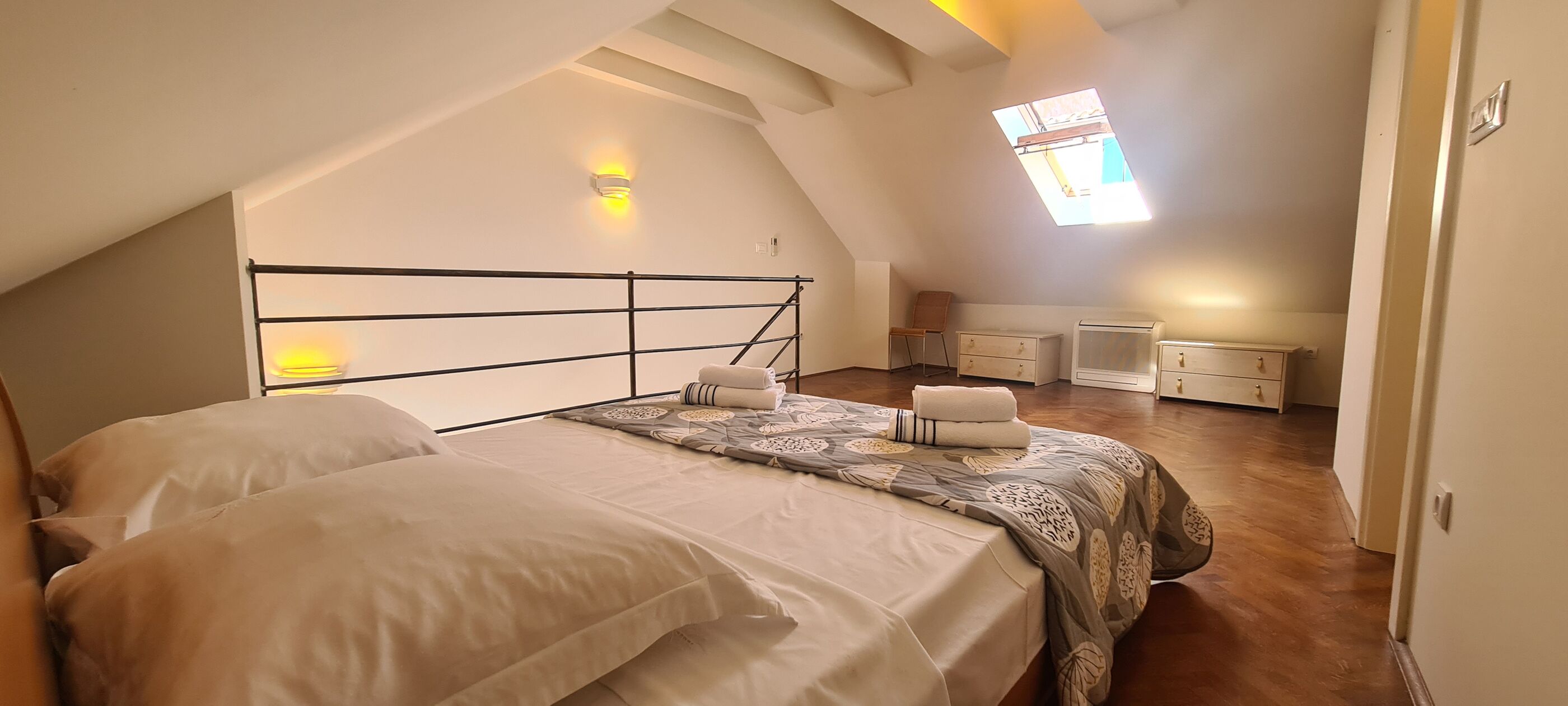 House Stone house Skor 87621-K1