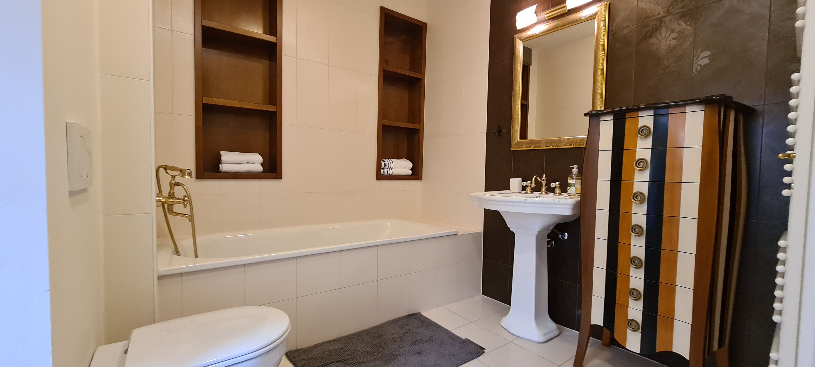 House Stone house Skor 87621-K1