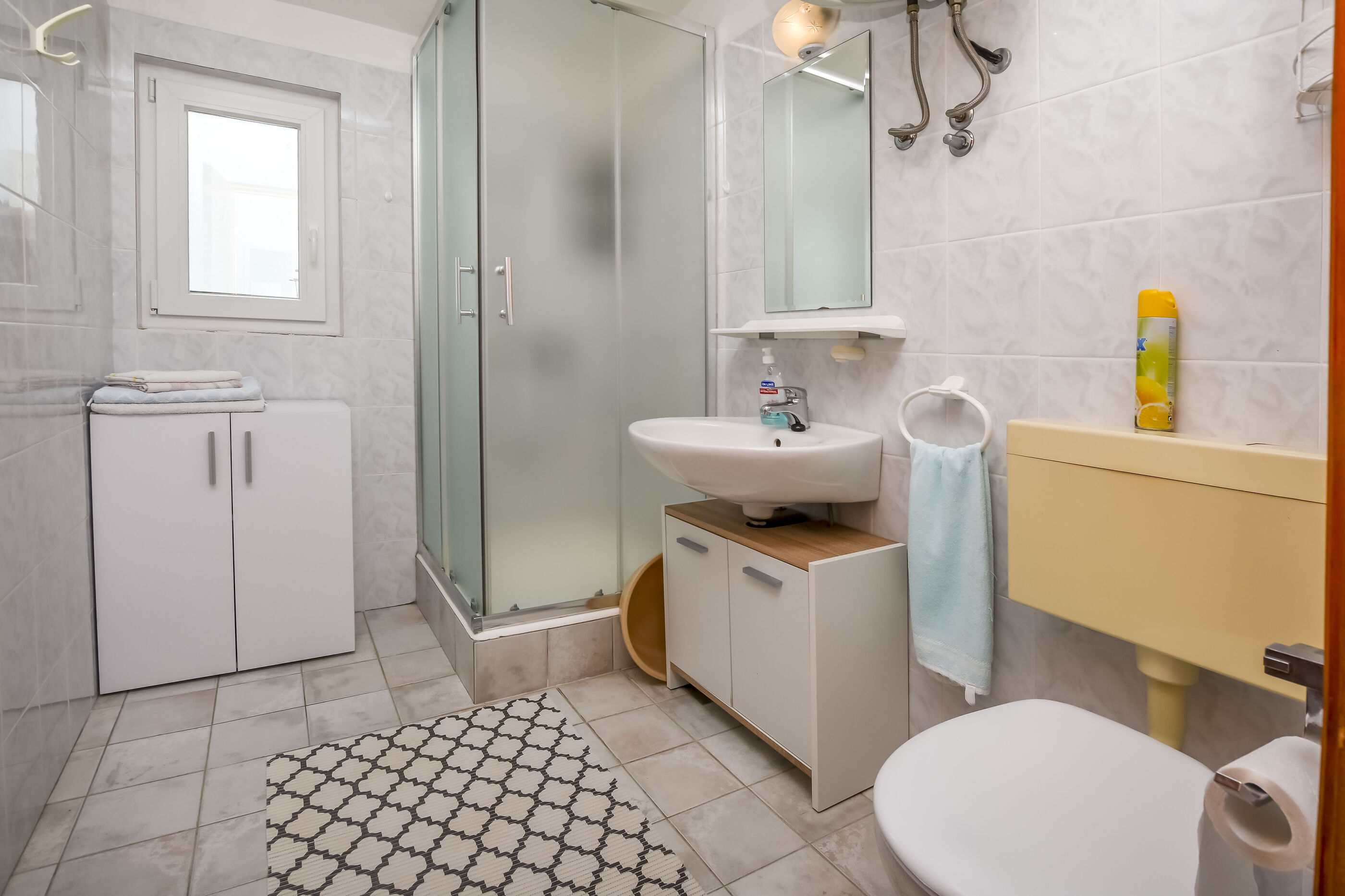 Apartment Kucinic 10061-A1