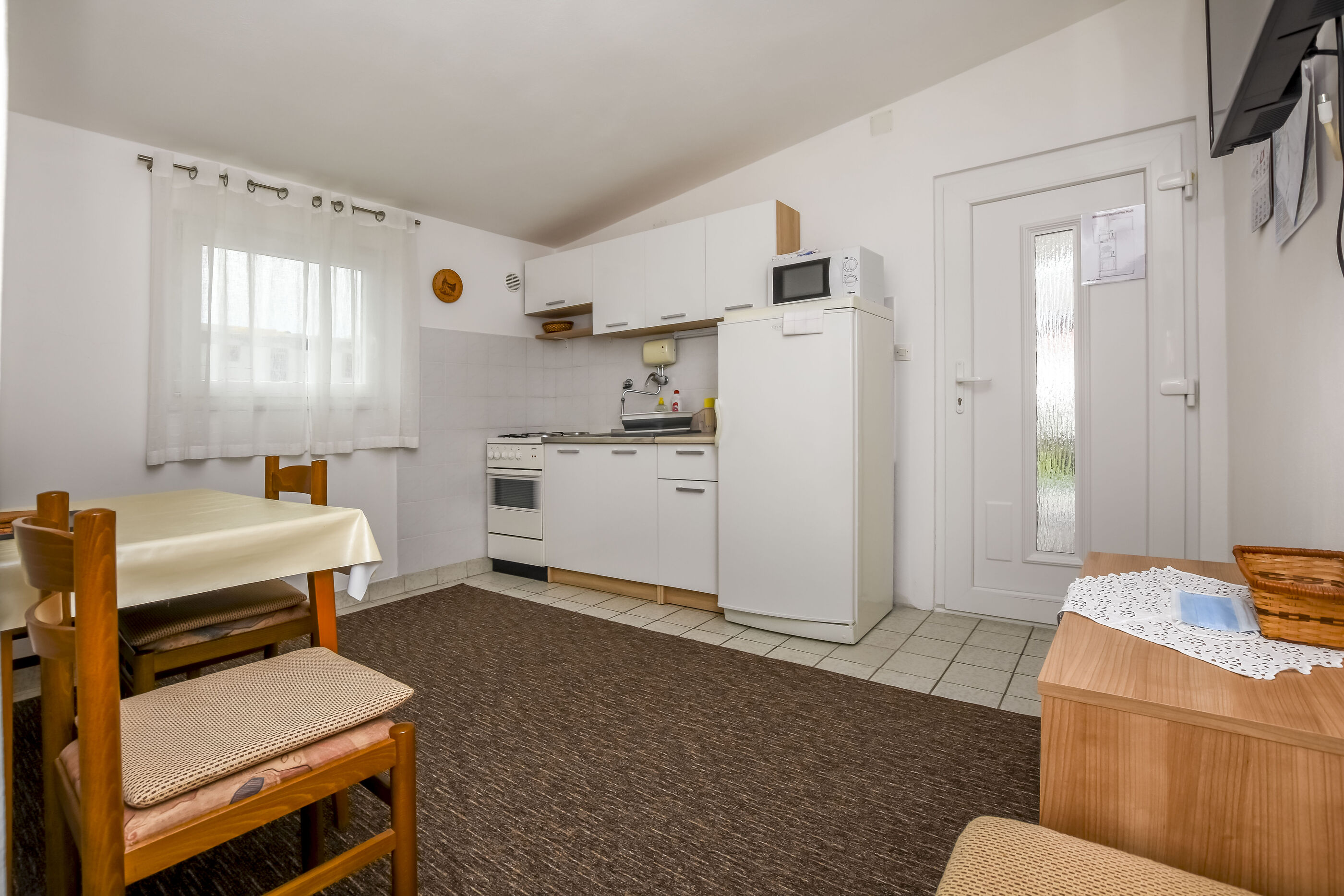 Apartment Kucinic 10061-A1